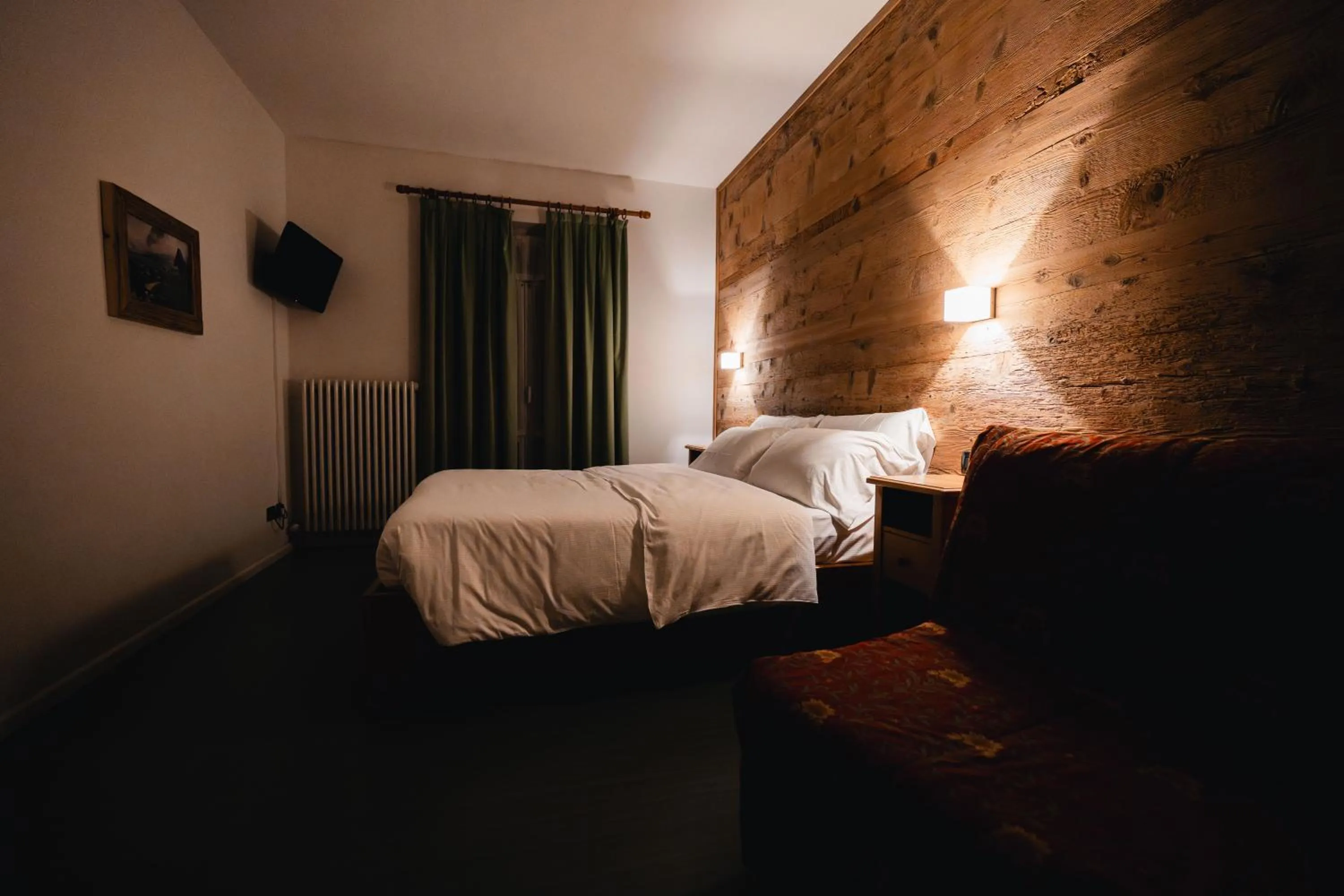 Bedroom, Bed in Hotel Oasi