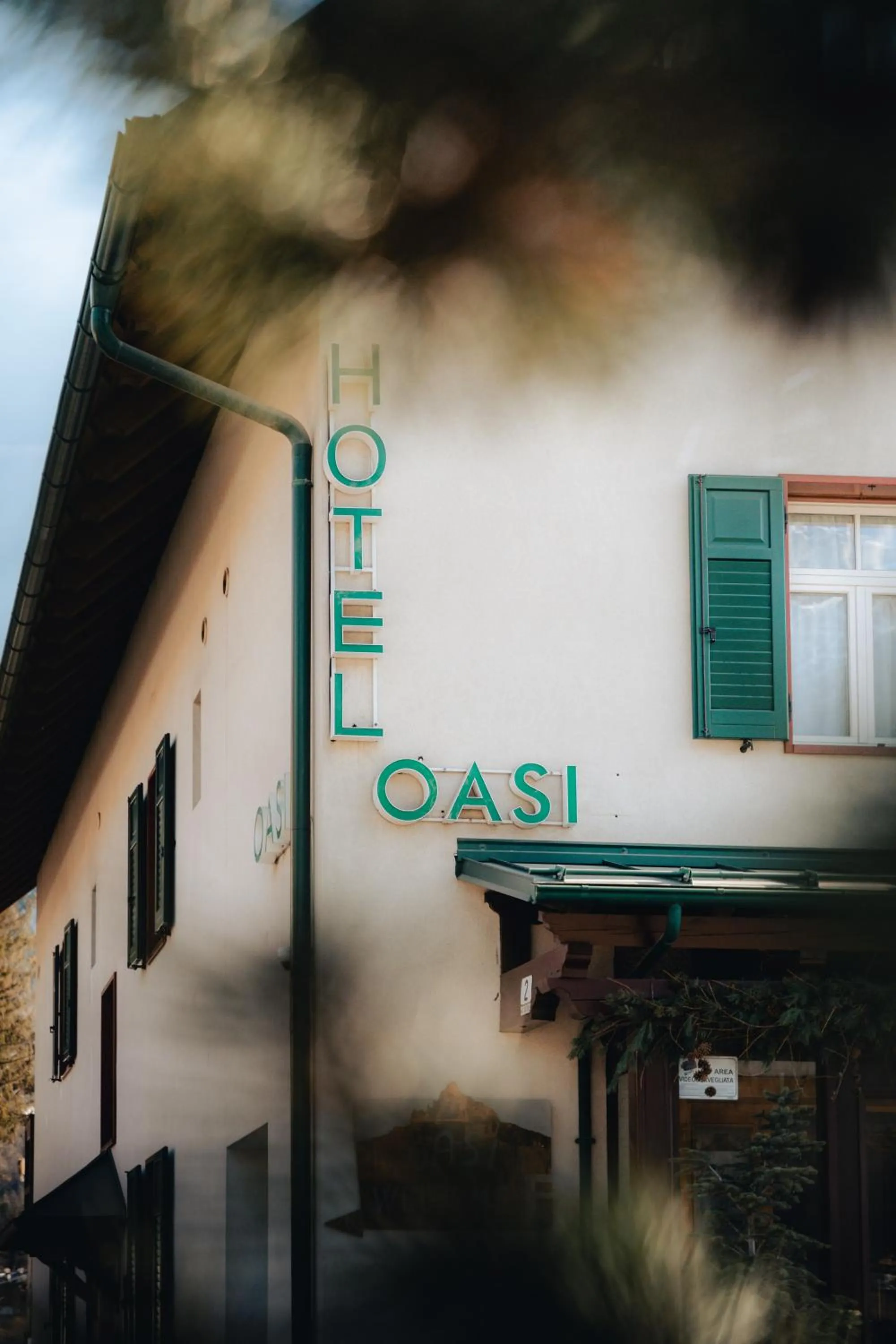 Property building in Hotel Oasi