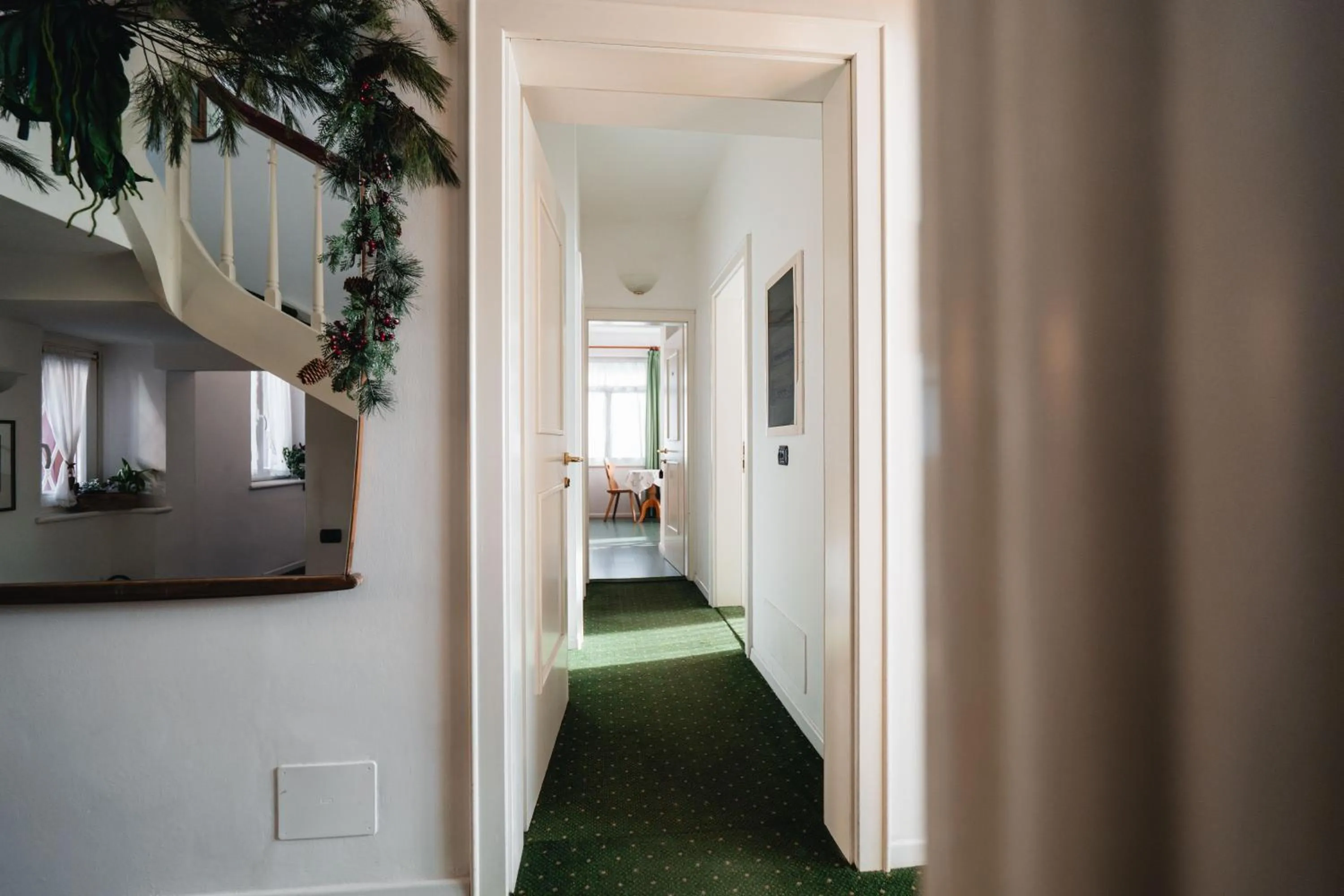 Decorative detail in Hotel Oasi