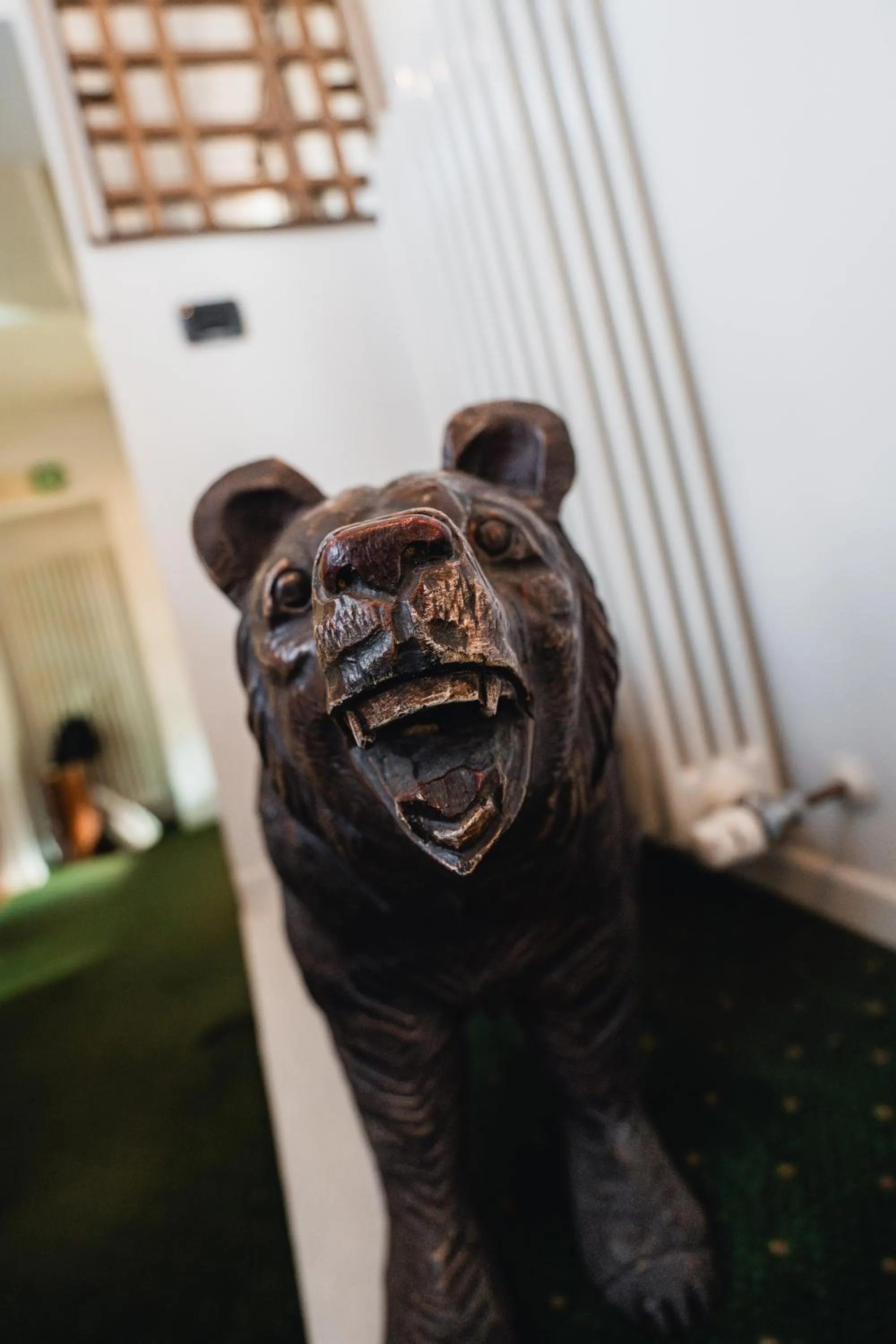 Decorative detail in Hotel Oasi