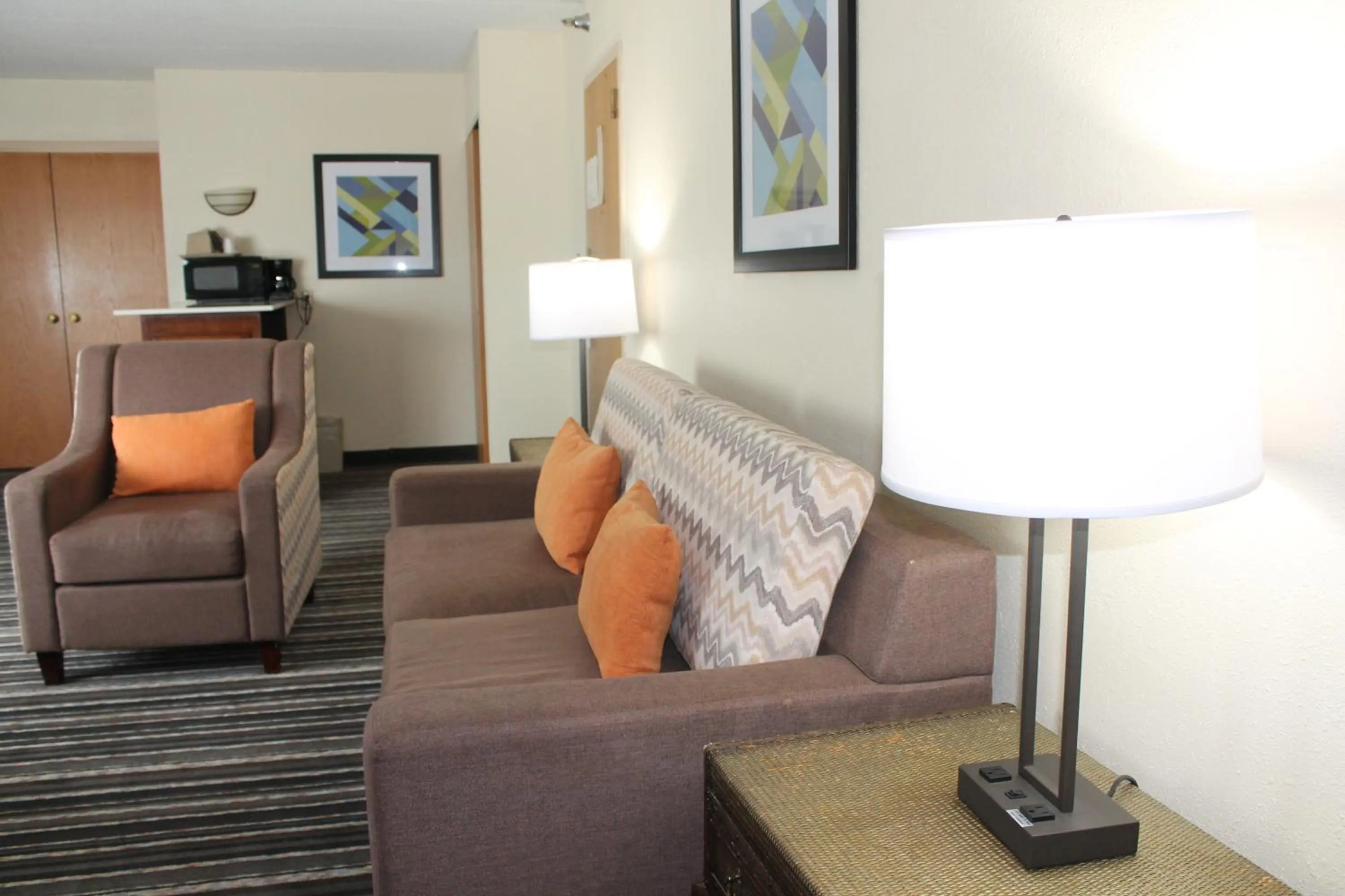 Seating area in Crossroads Hotel and Huron Event Center