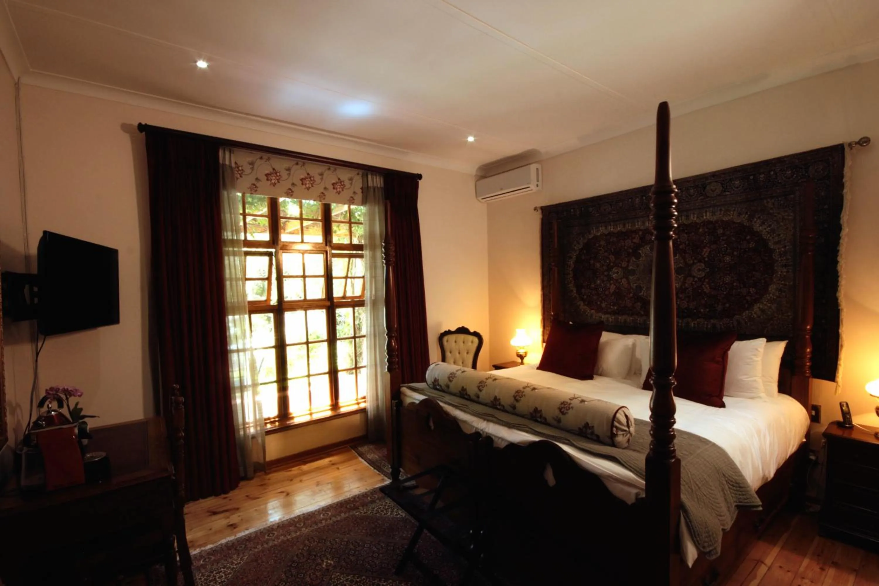 Bed in Kleine Constantia Boutique Guest House