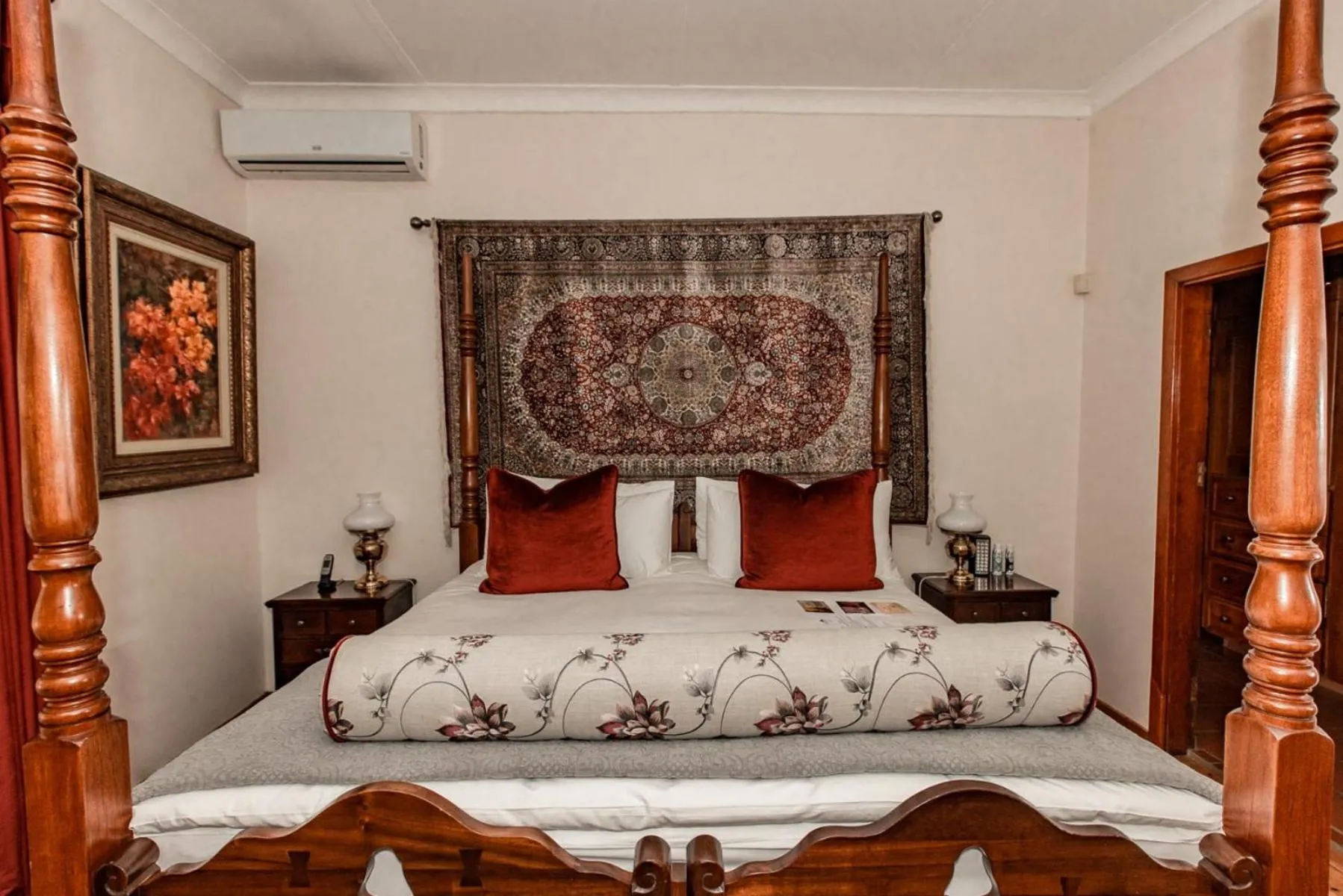 Bed in Kleine Constantia Boutique Guest House