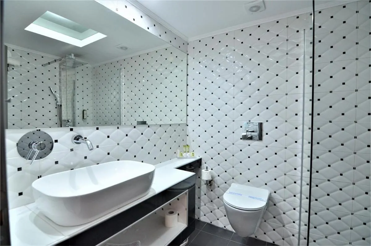 Shower in Grand Beach Hotel Thassos