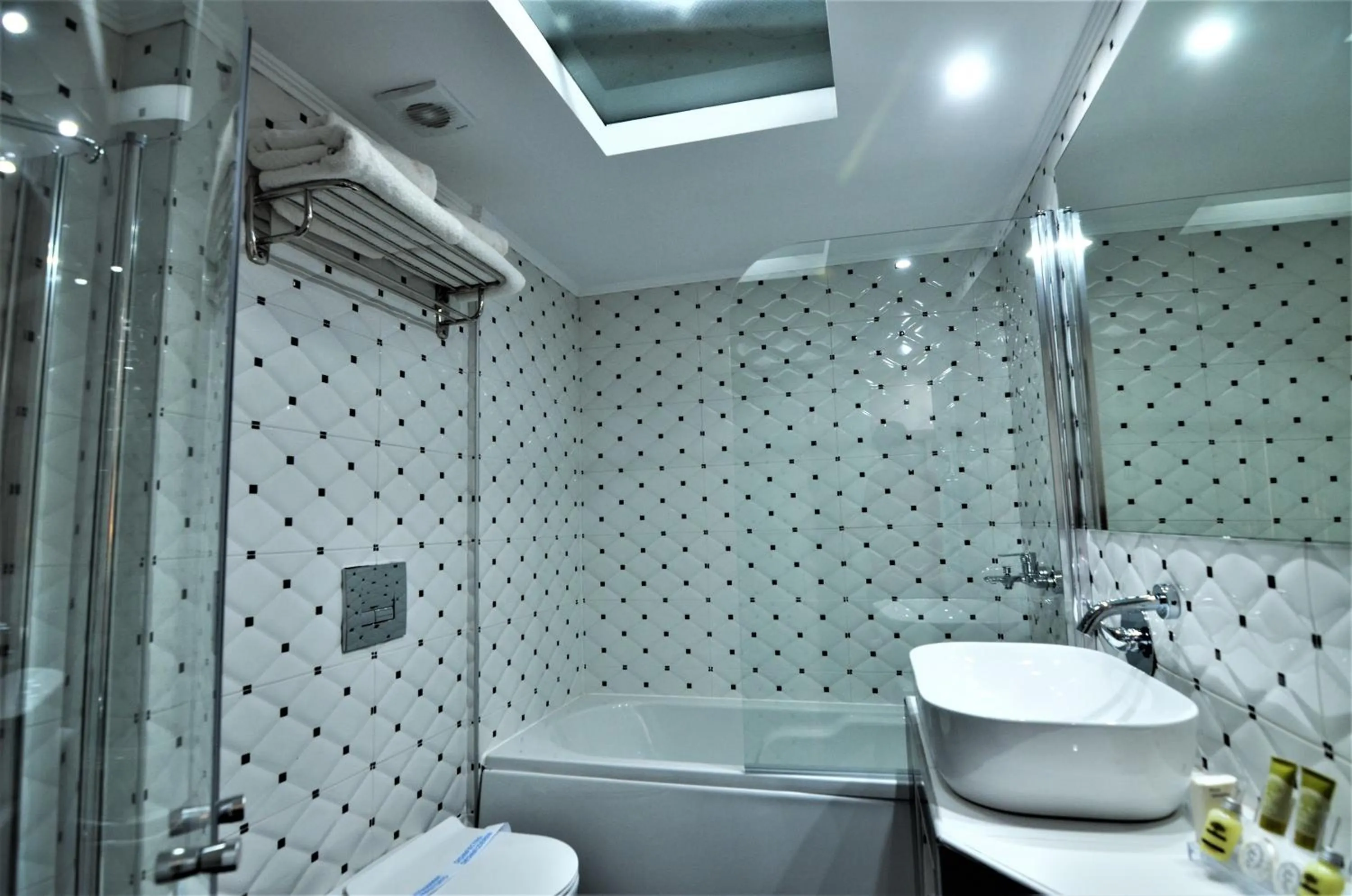 Bathroom in Grand Beach Hotel Thassos