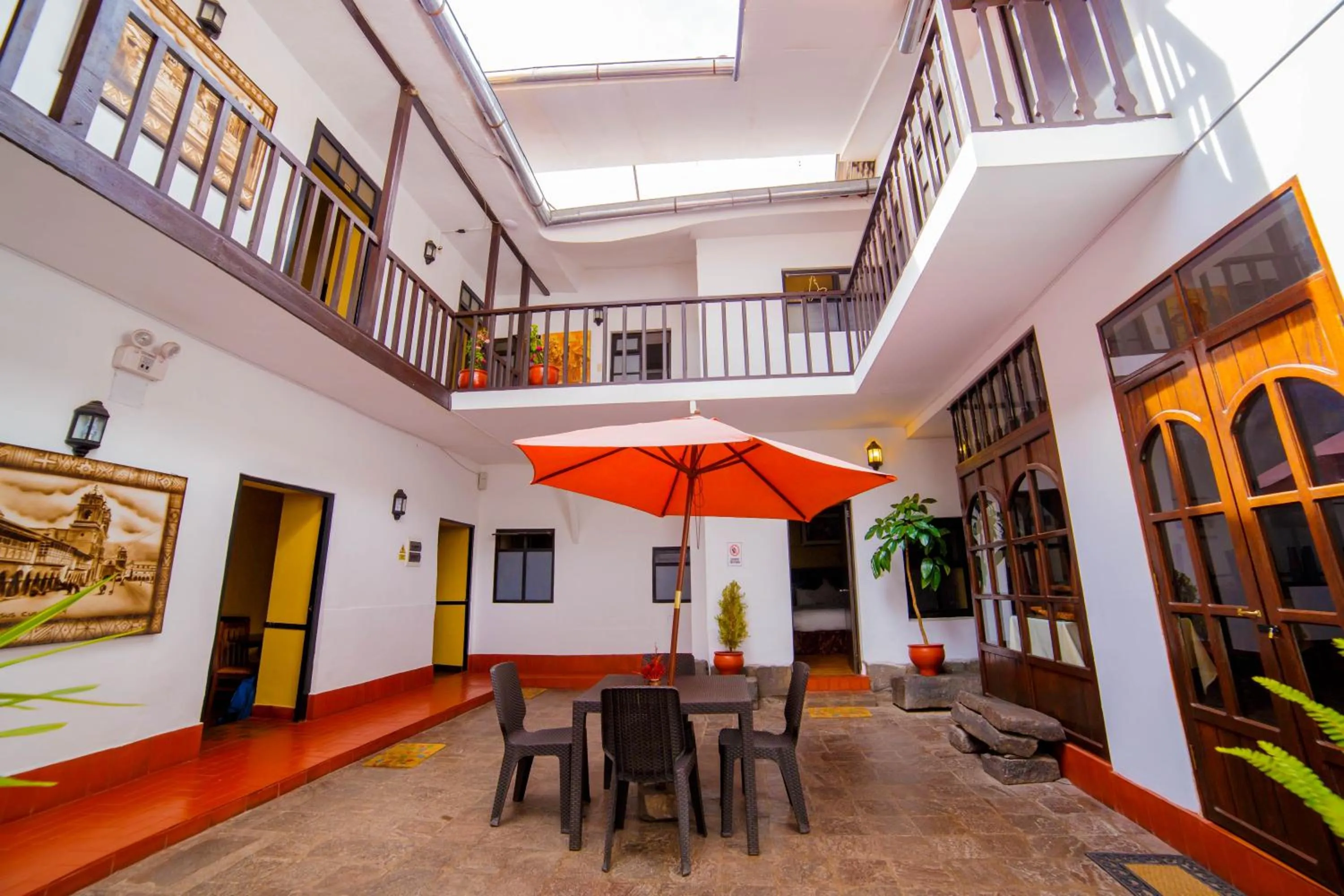 Patio in Yabar Hotel Plaza