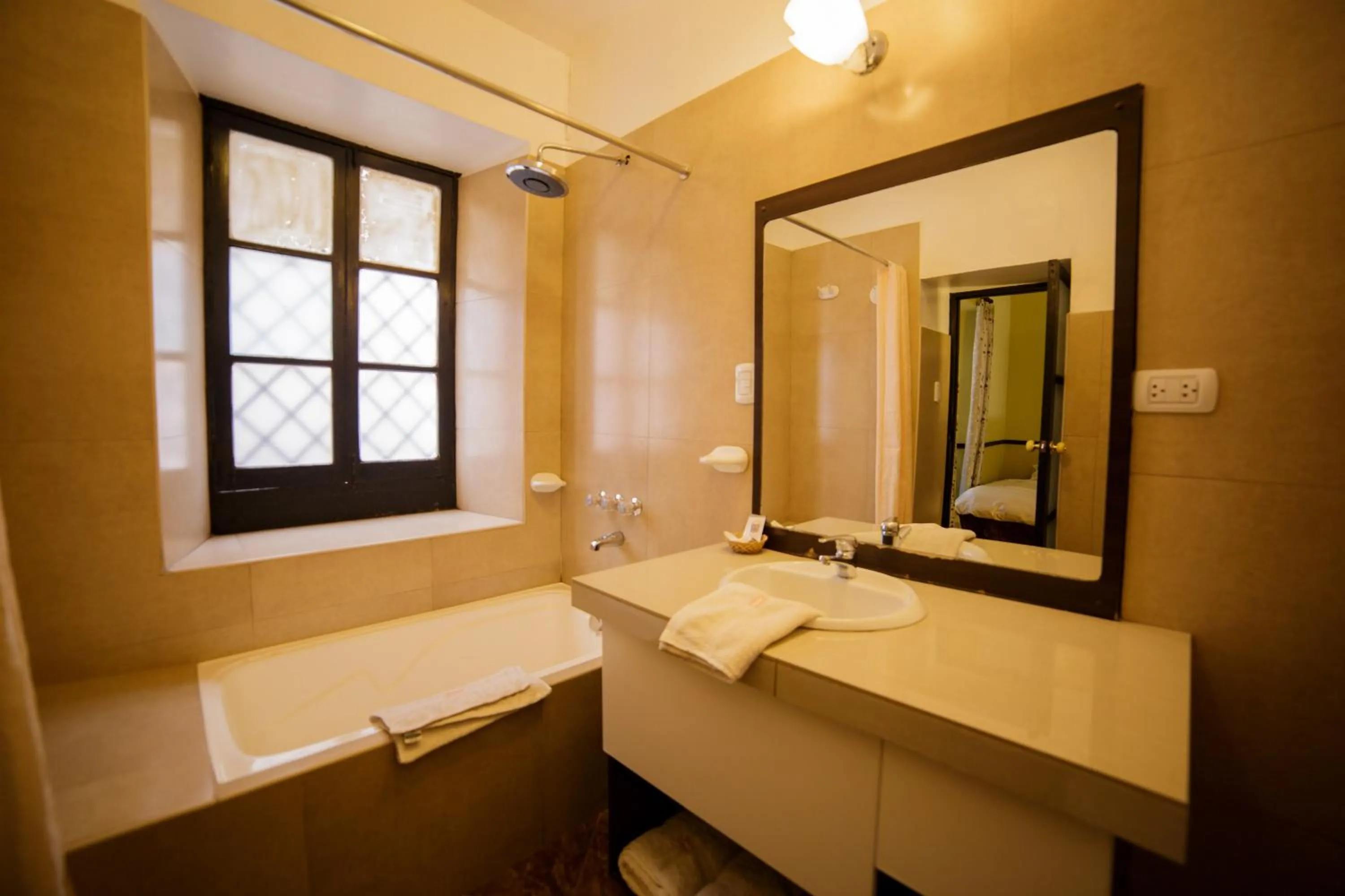 Bathroom in Yabar Hotel Plaza