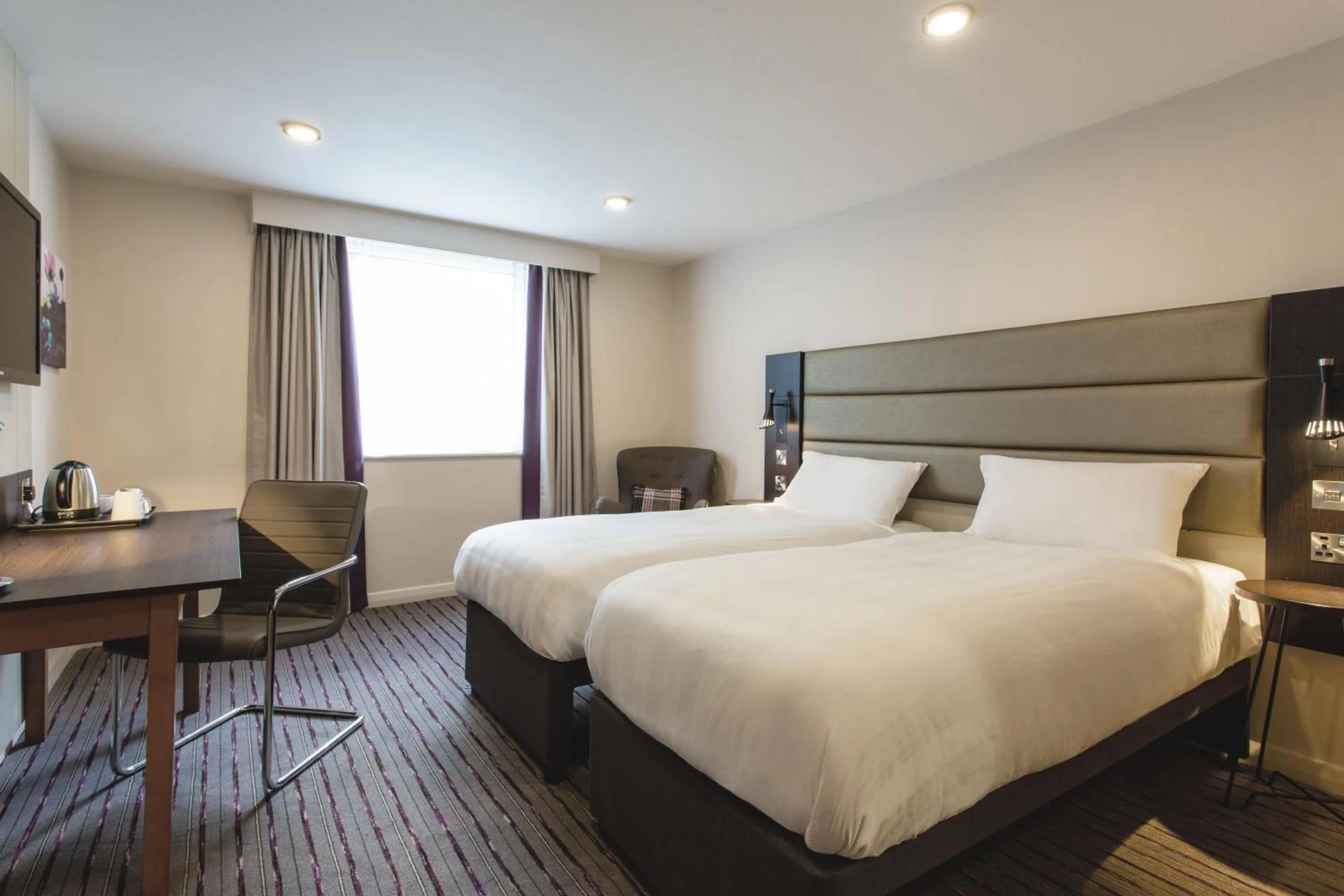 Bedroom, Bed in Premier Inn Dublin City The Liberties