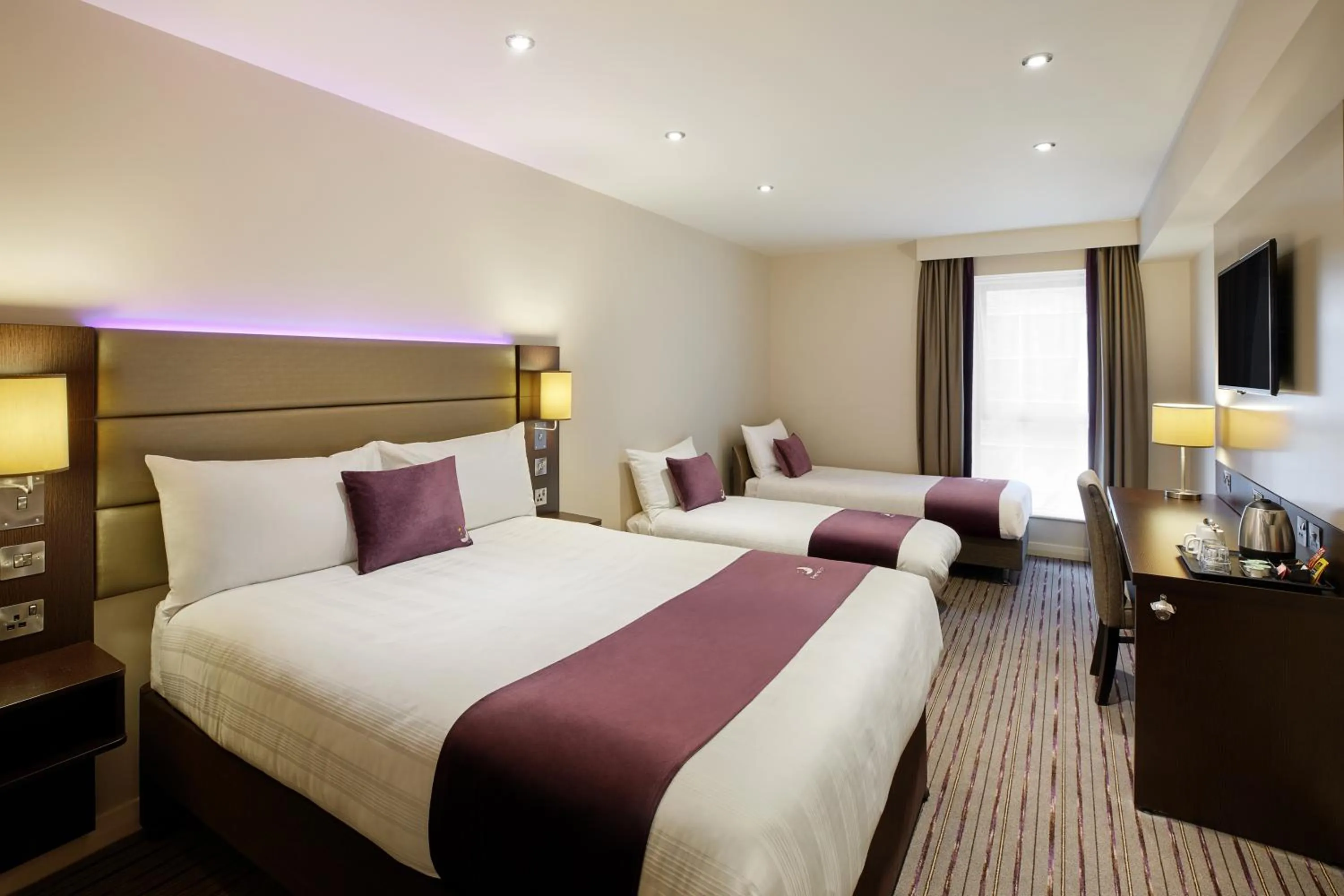 Bedroom, Bed in Premier Inn Dublin City The Liberties