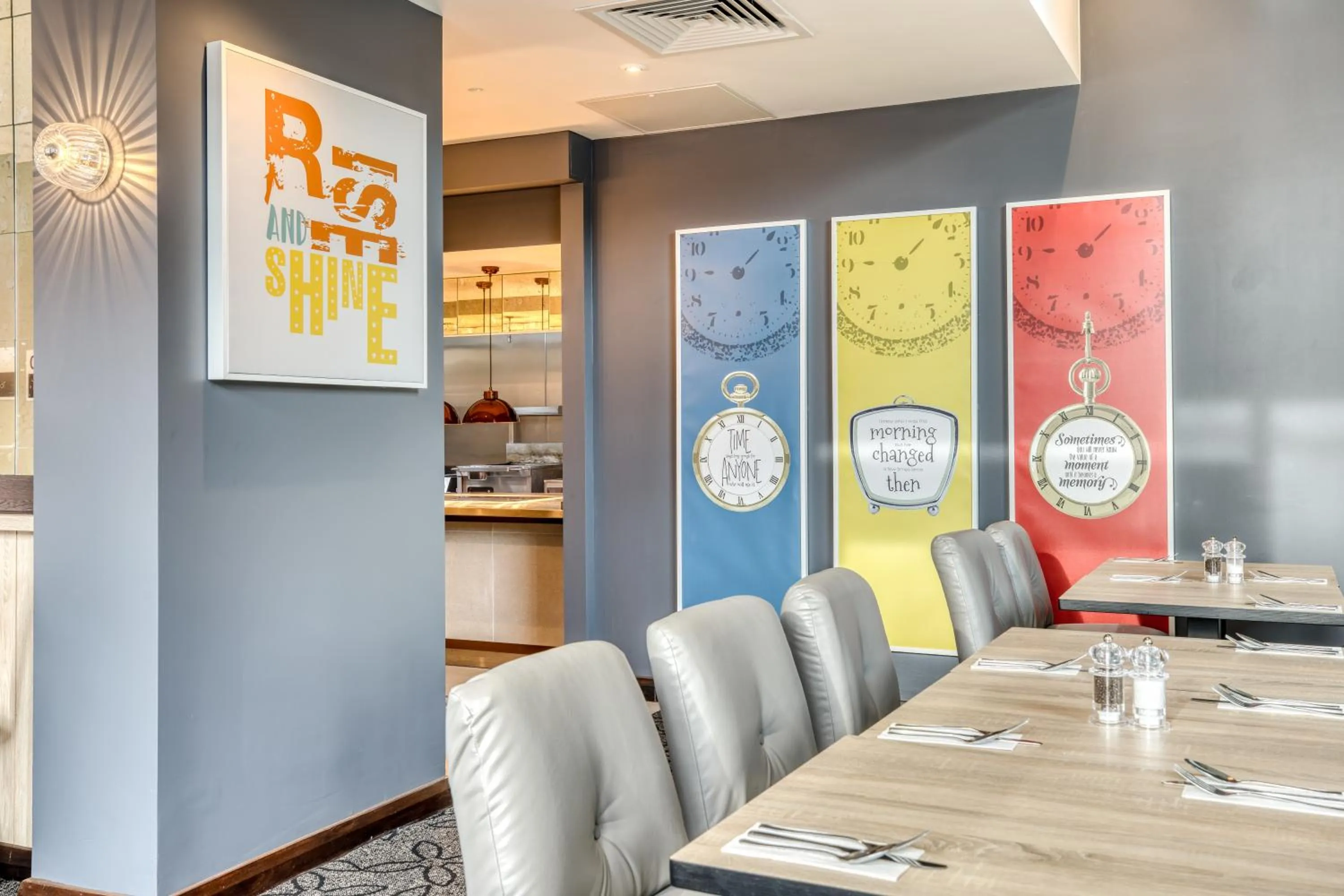 Restaurant/places to eat in Premier Inn Dublin City The Liberties