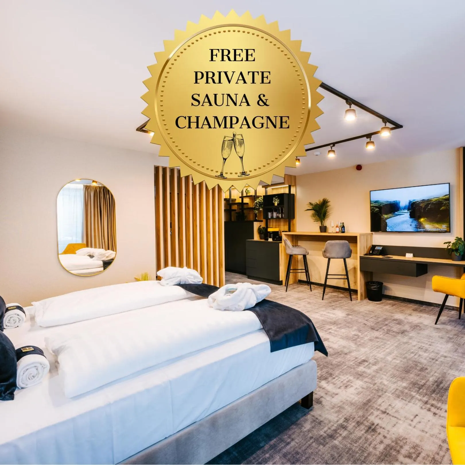 Photo of the whole room, Bed in Hotel Auris