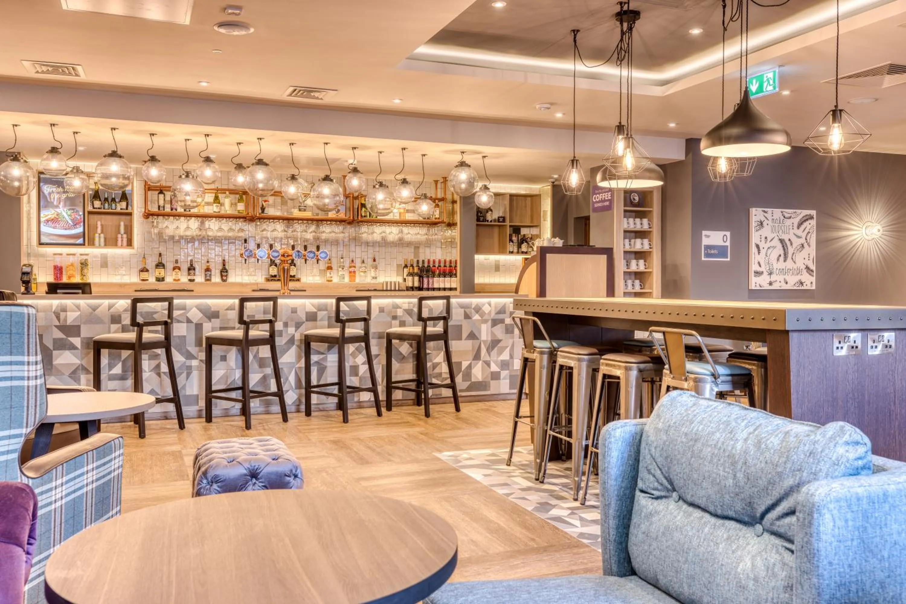 Restaurant/places to eat in Premier Inn Cork City Centre