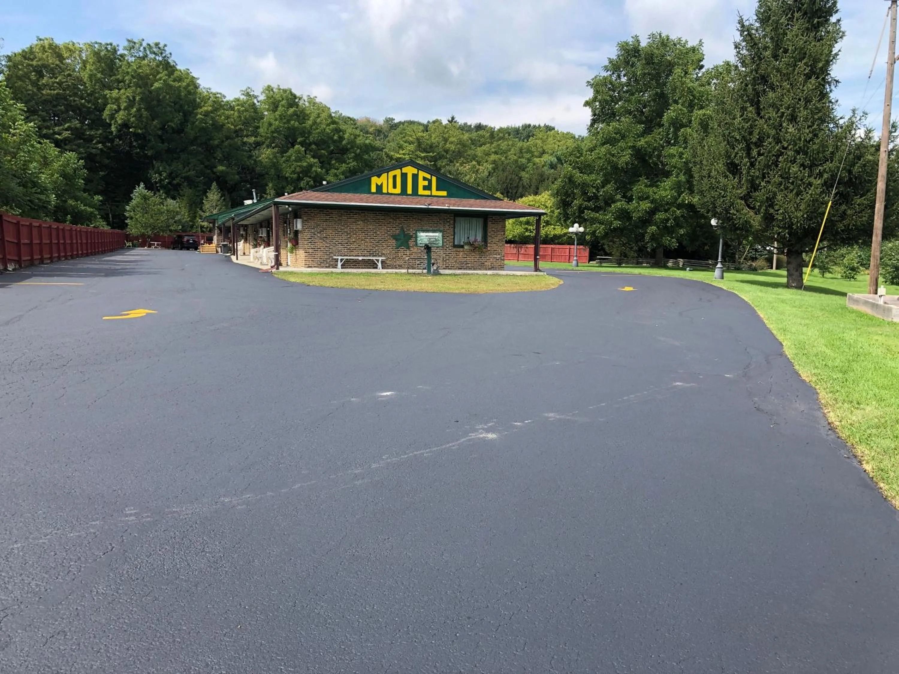 Facade/entrance in Chateau Lodge