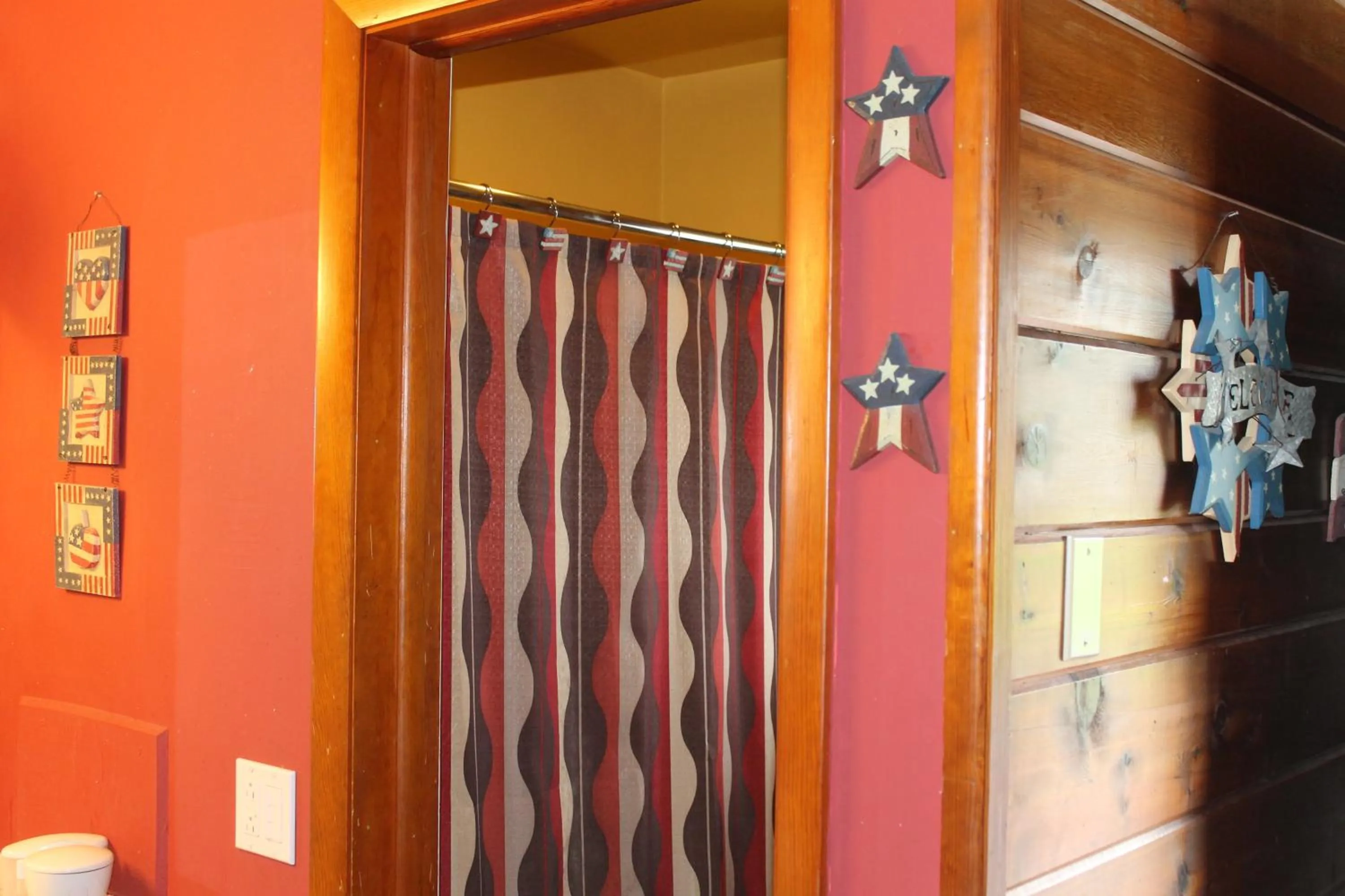 Shower in Chateau Lodge