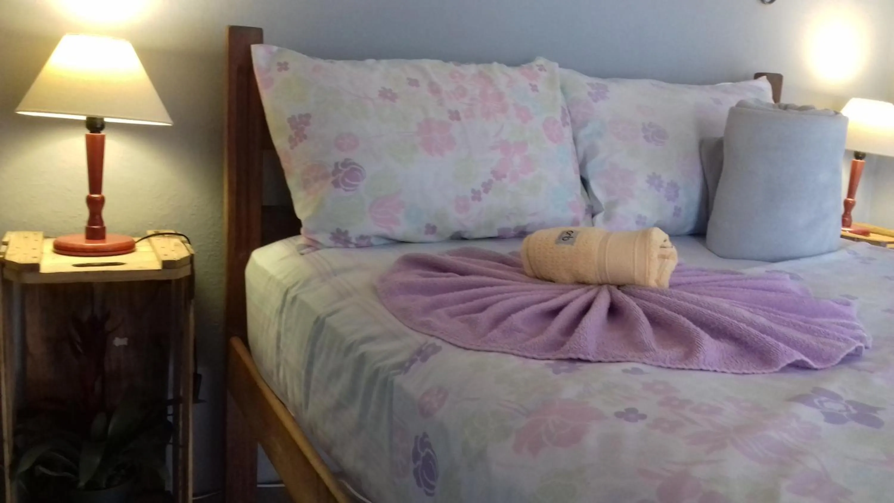 Decorative detail, Bed in Maracujá Hostel