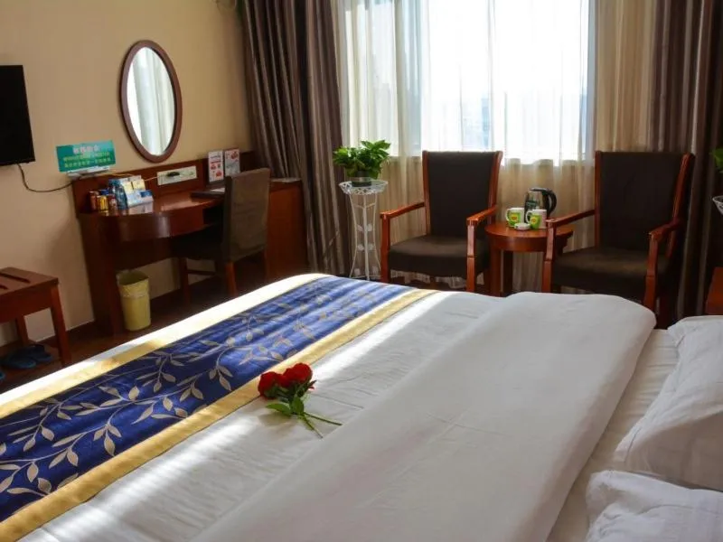 Bed in GreenTree Inn Fuyang Shopping Mall