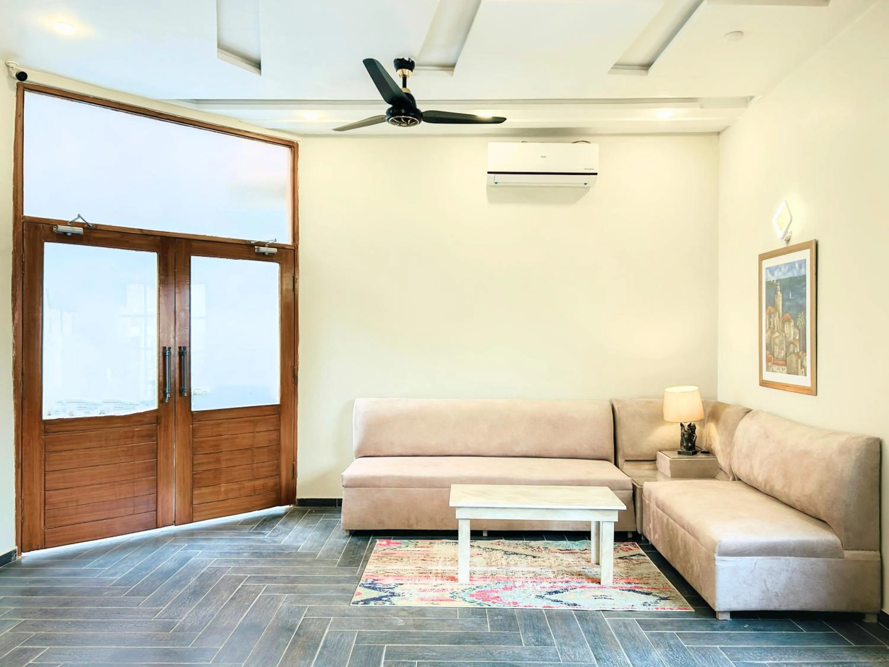 Lobby or reception in Hotel One University Sukkur