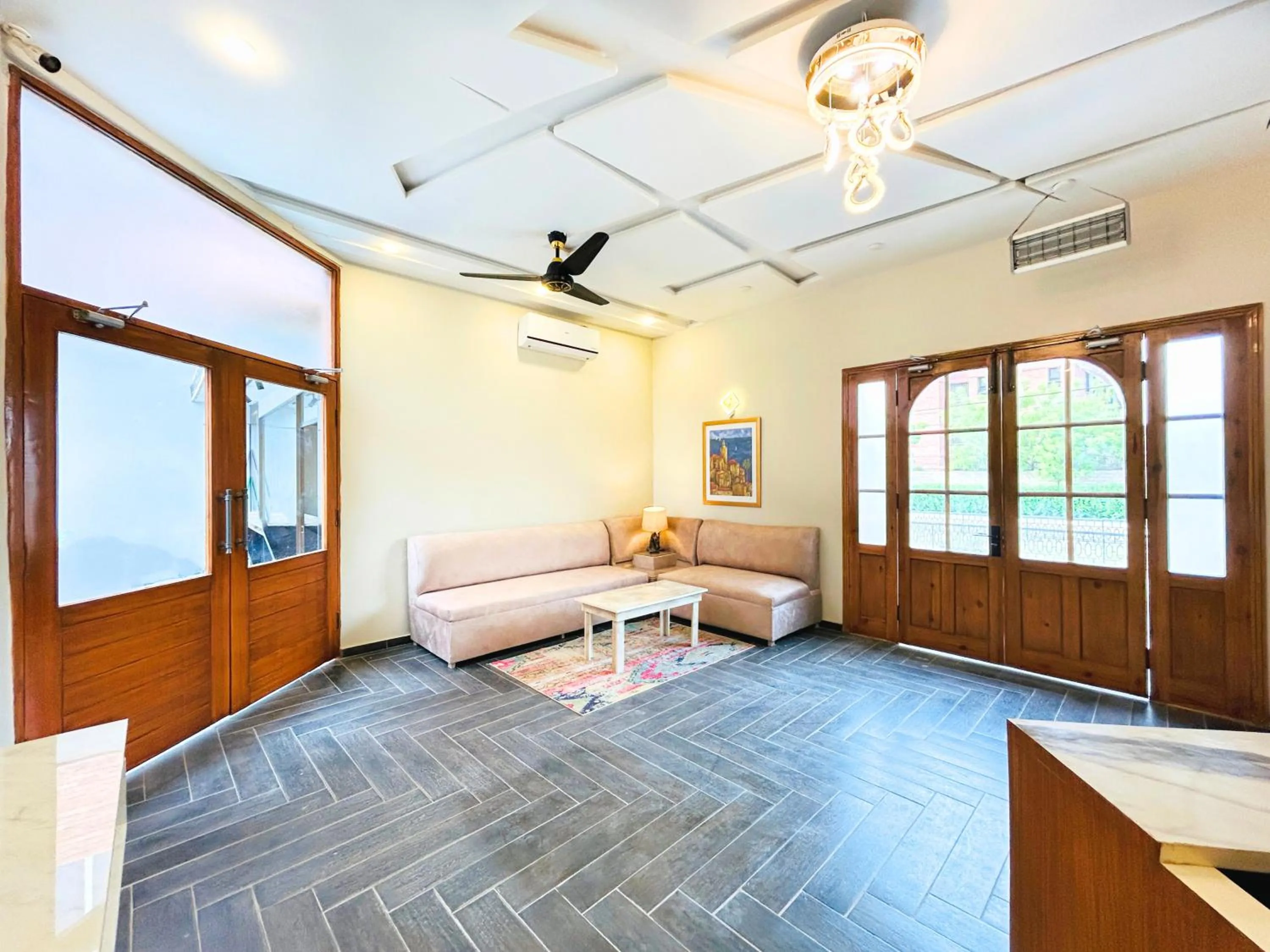 Lobby or reception in Hotel One University Sukkur