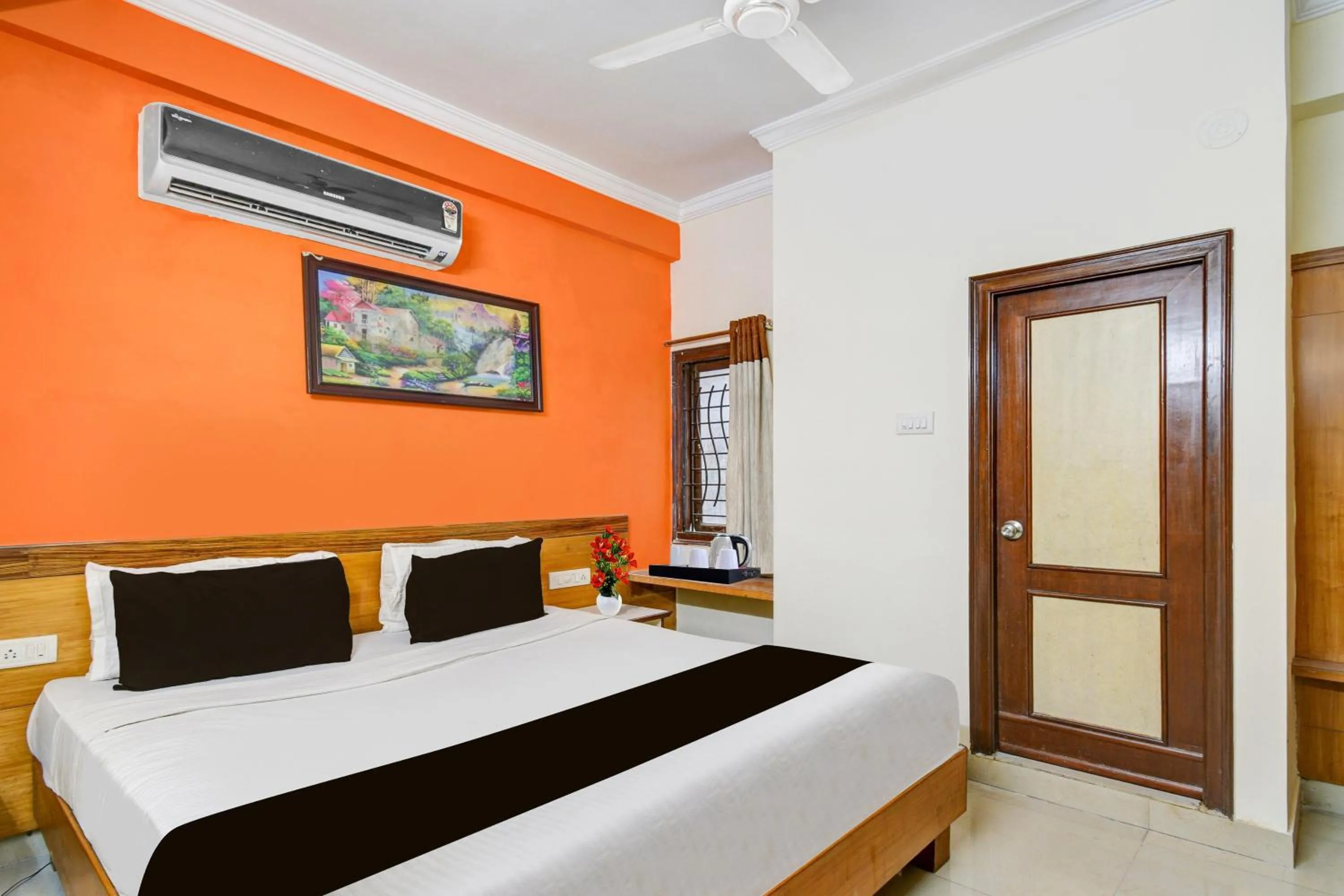 Super Collection O Sharath City Mall Formerly Delight Inn Gachibowli