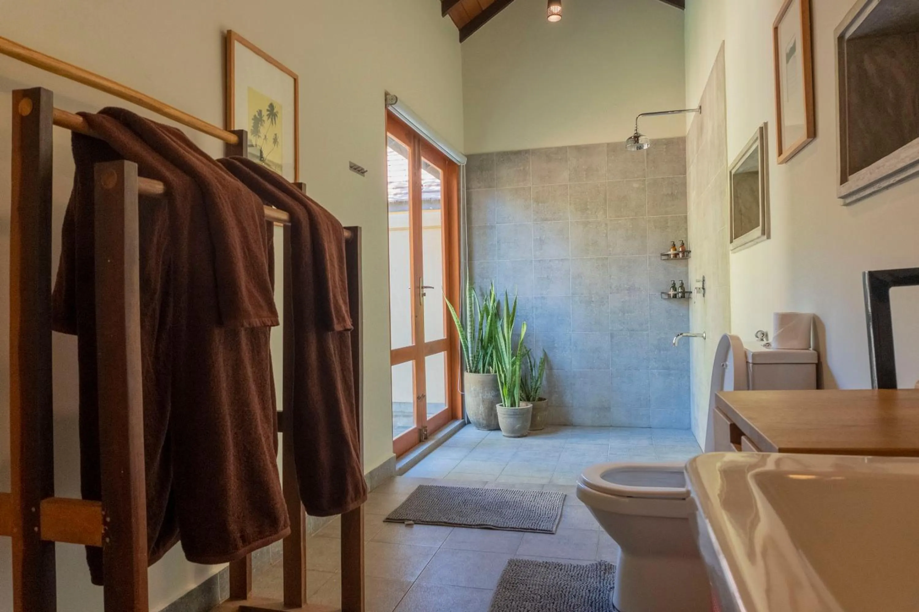 Toilet in The Spice Trail