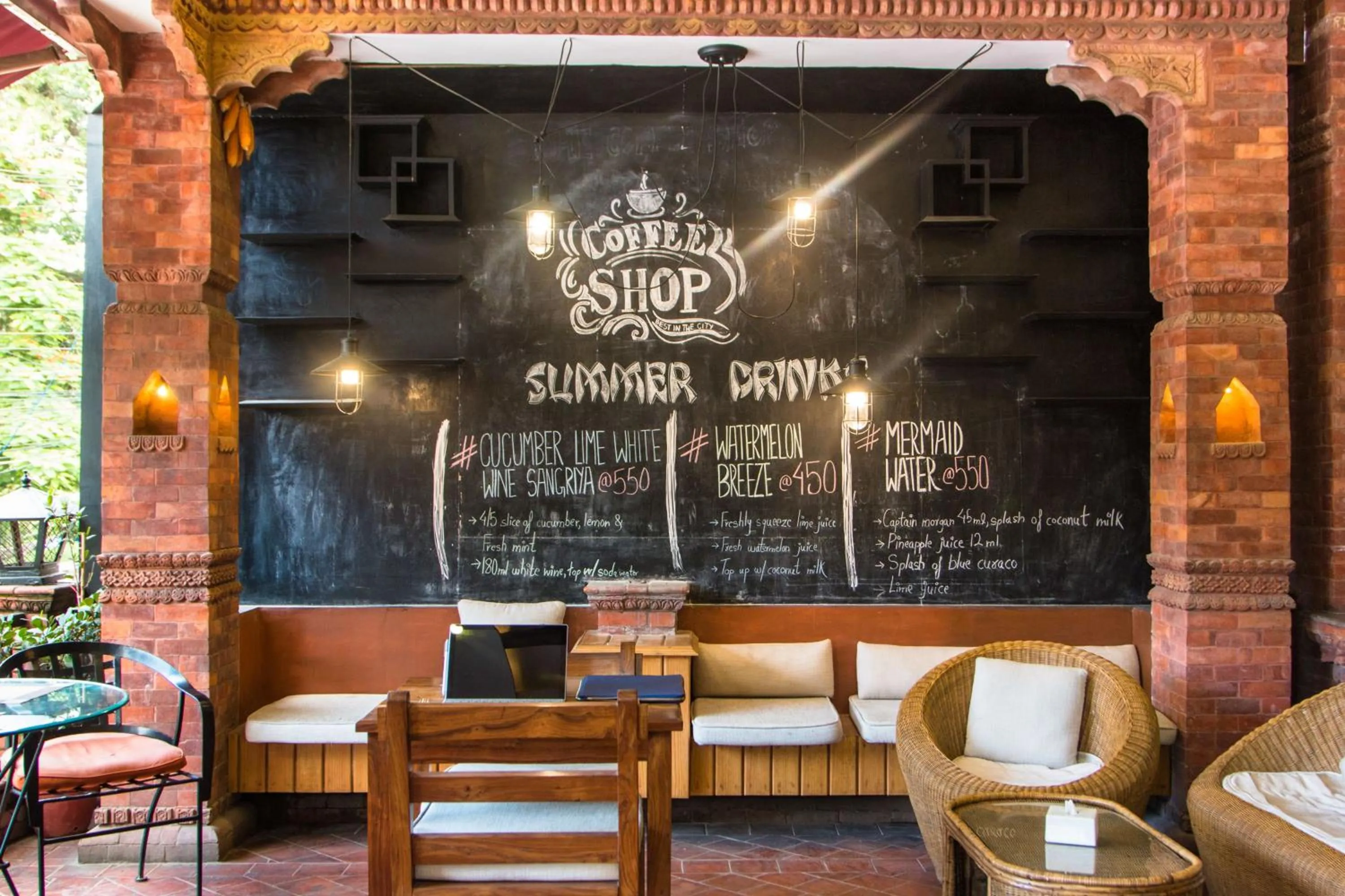 Lounge or bar in Dahlia Boutique Hotel