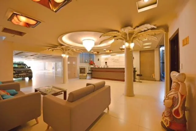 Lobby or reception in Holiday Hotel