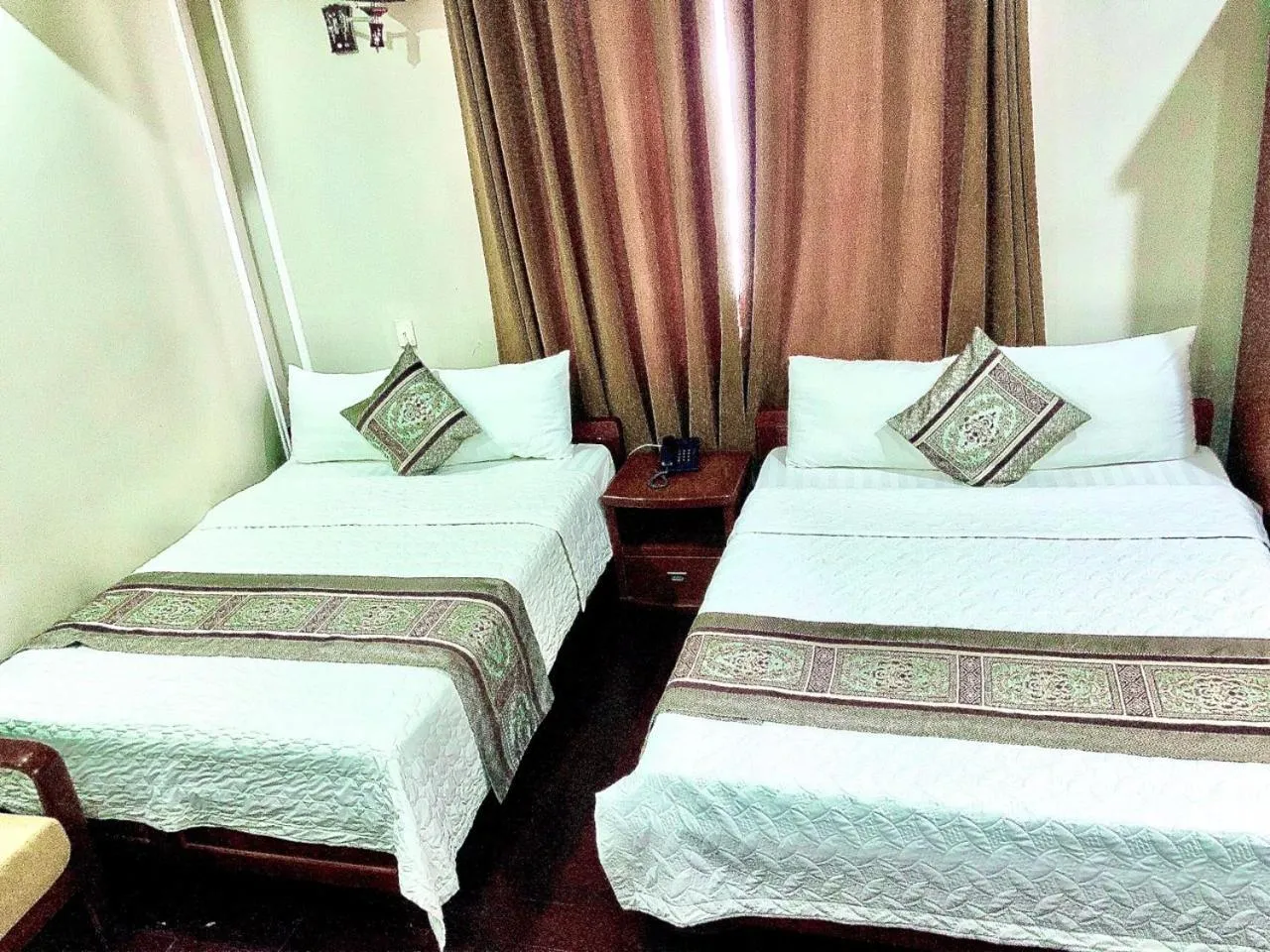 Photo of the whole room, Bed in Holiday Hotel