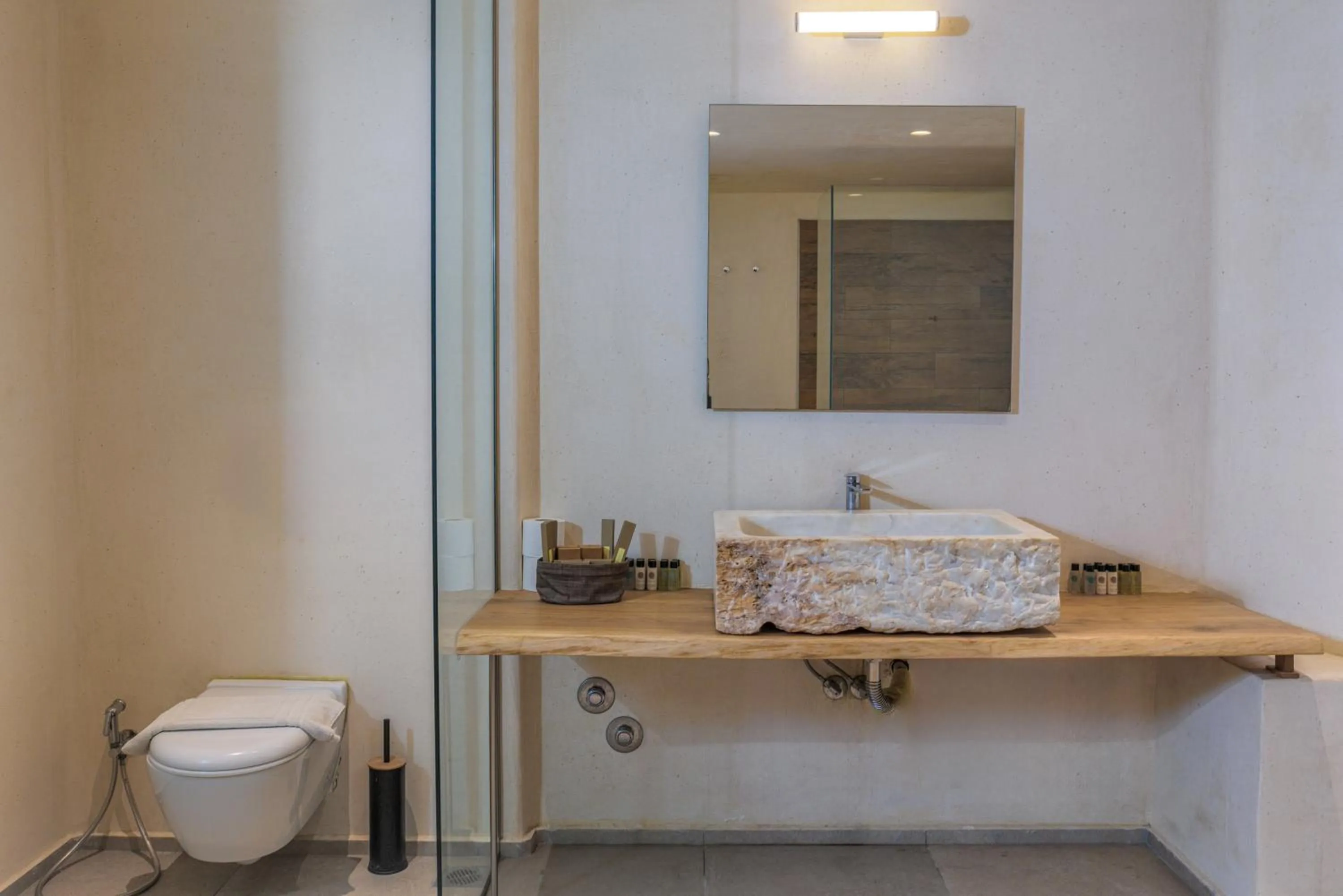 Bathroom in Edem Garden Residence by Estia