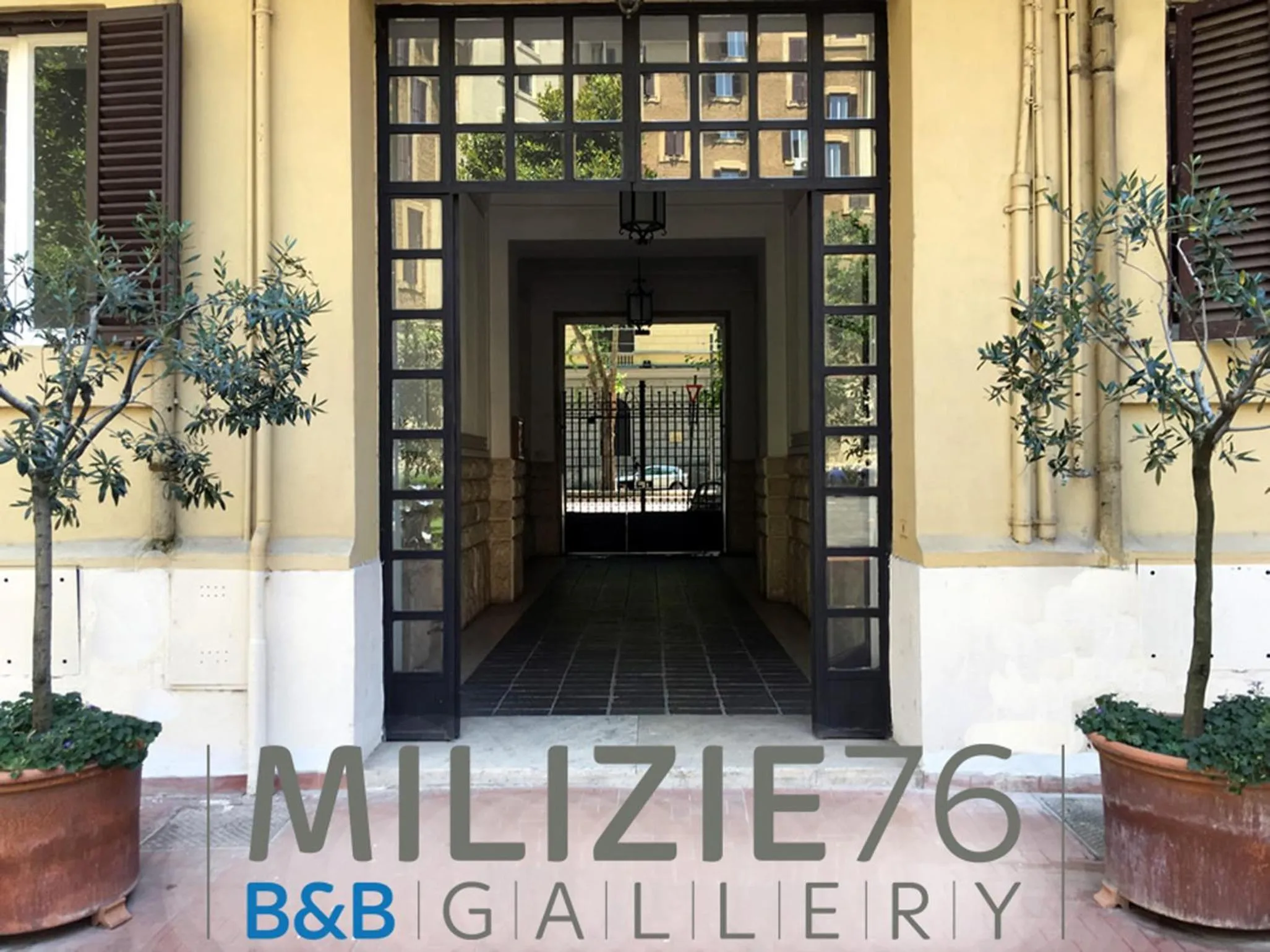 Facade/entrance in Milizie 76 Gallery