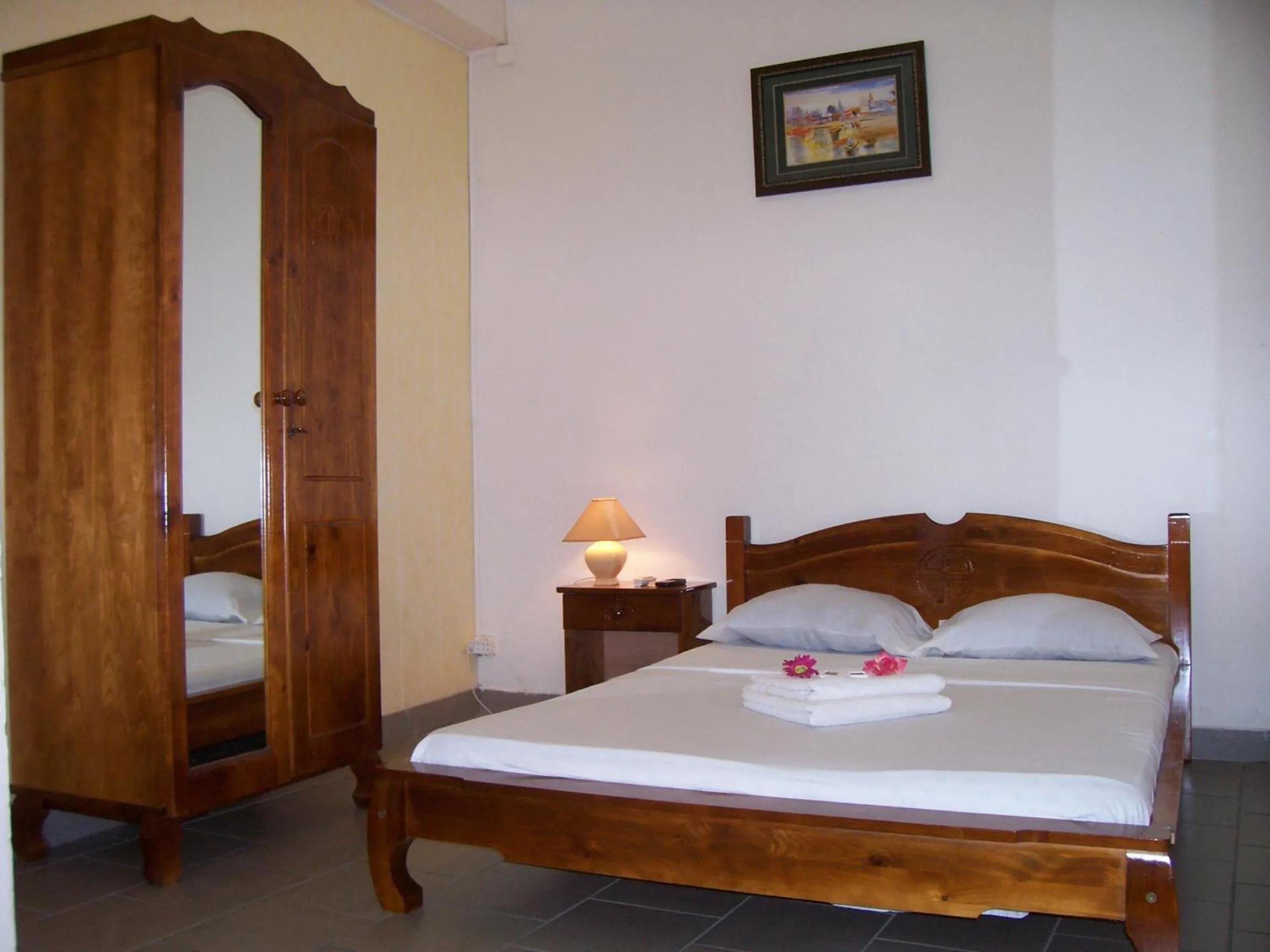 Bed in Hôtel Le Nathania