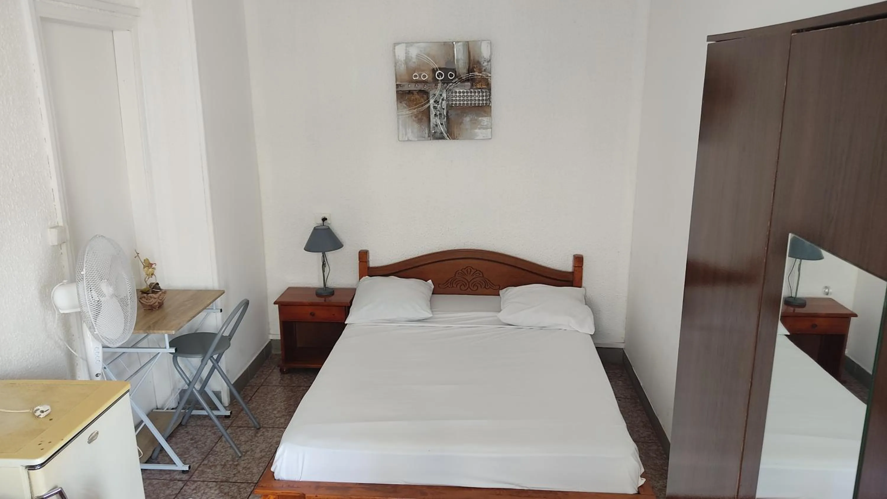 Bedroom, Bed in Hôtel Le Nathania