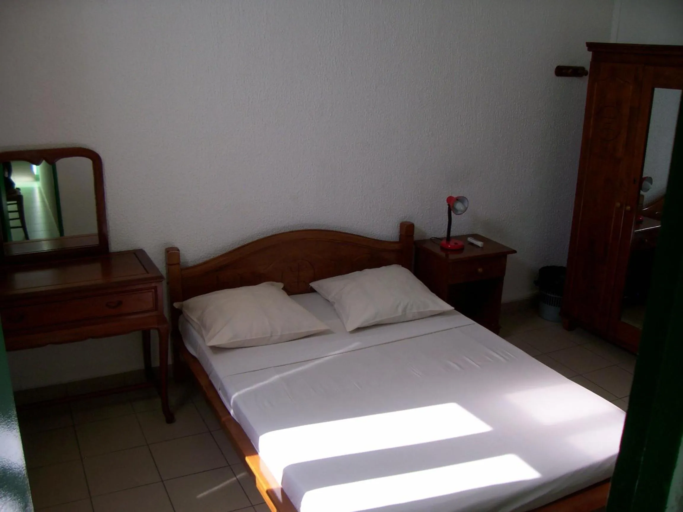 Day, Bed in Hôtel Le Nathania