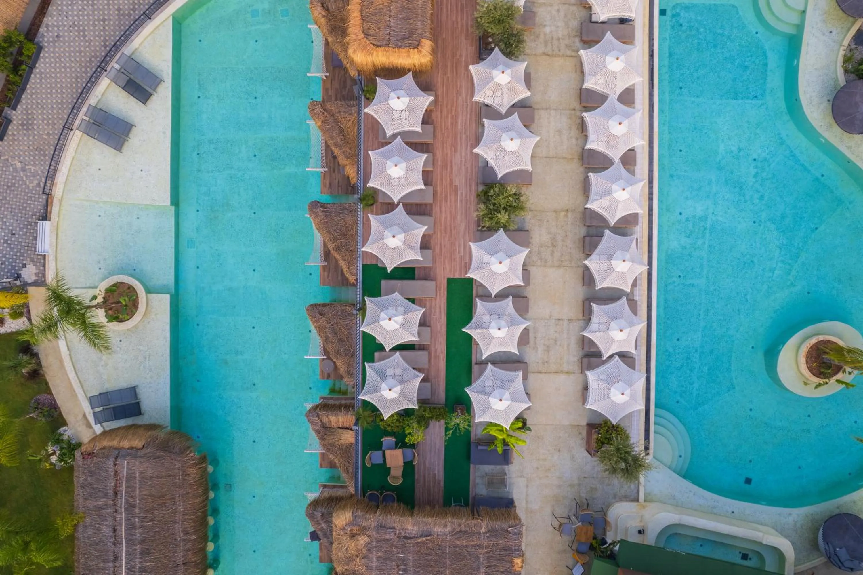 Swimming pool in Morina Deluxe Hotel