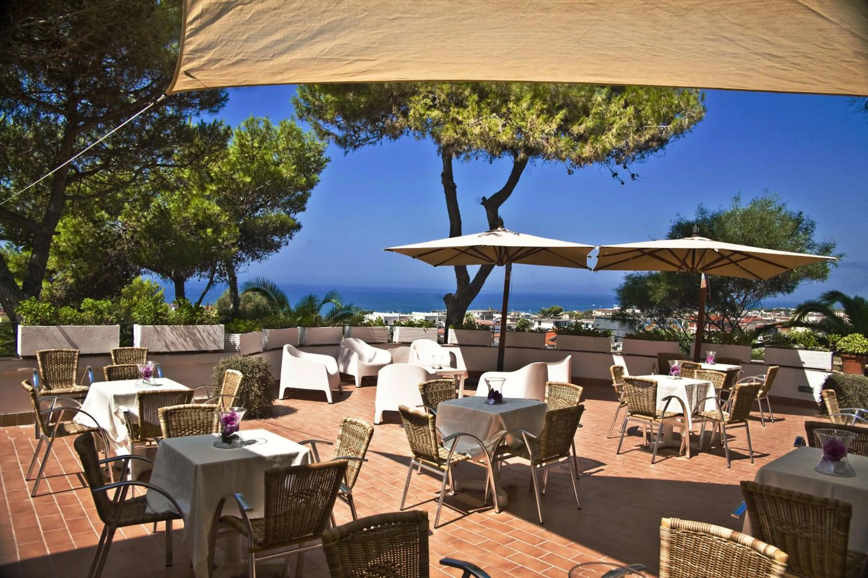 Restaurant/places to eat in Hotel Sinuessa Terme
