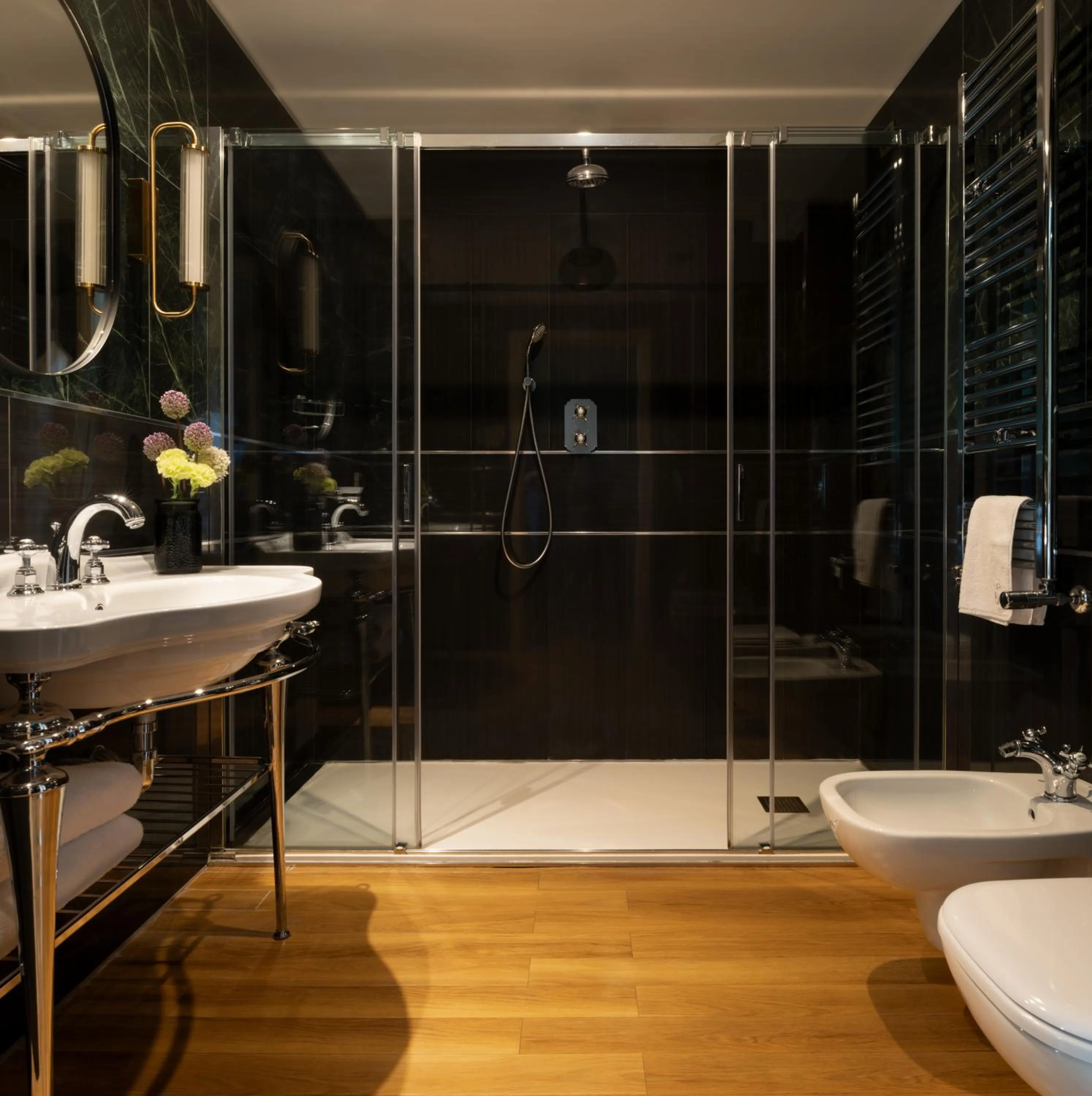 Shower in Bianca Maria Palace Hotel