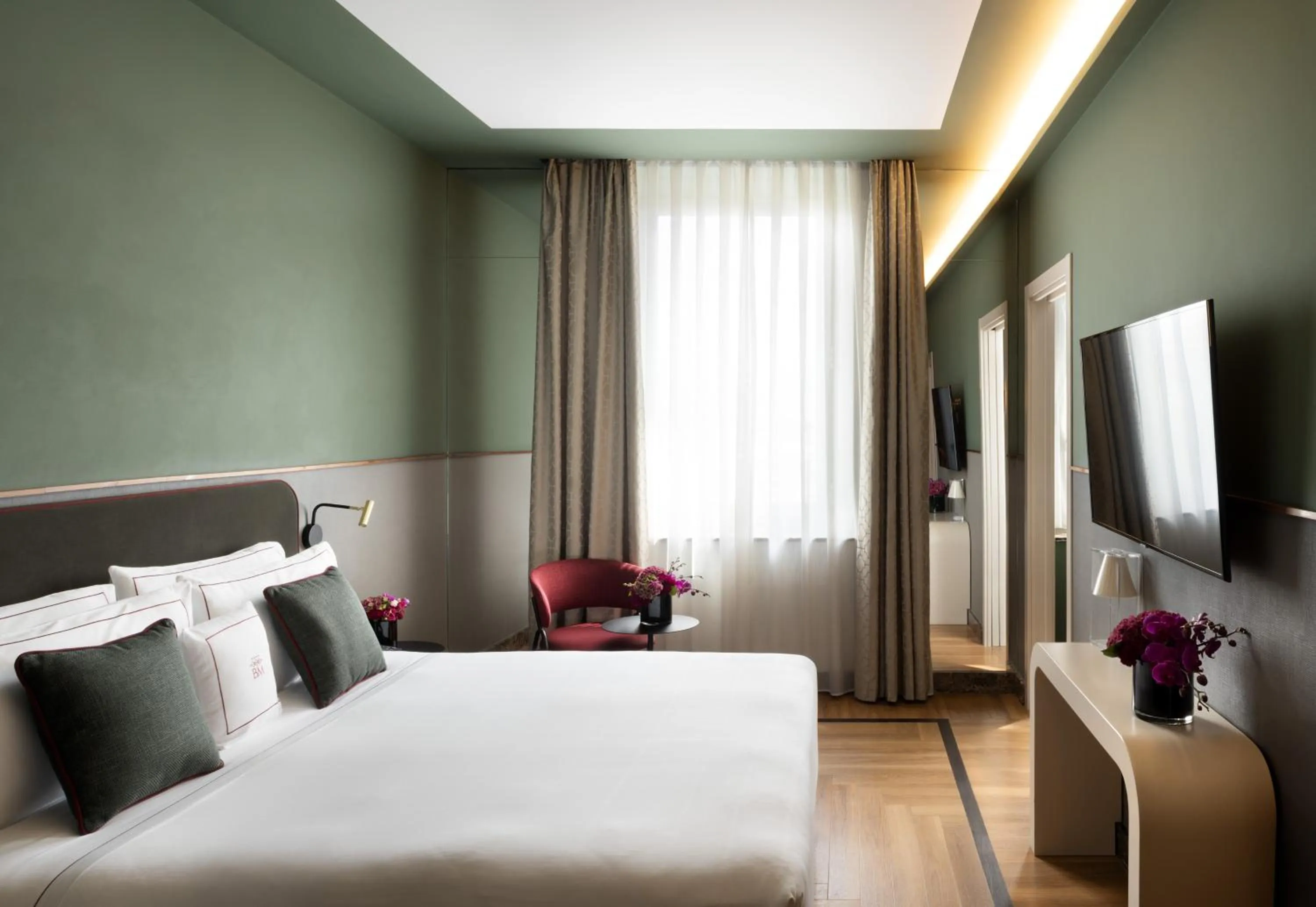 TV and multimedia, Bed in Bianca Maria Palace Hotel