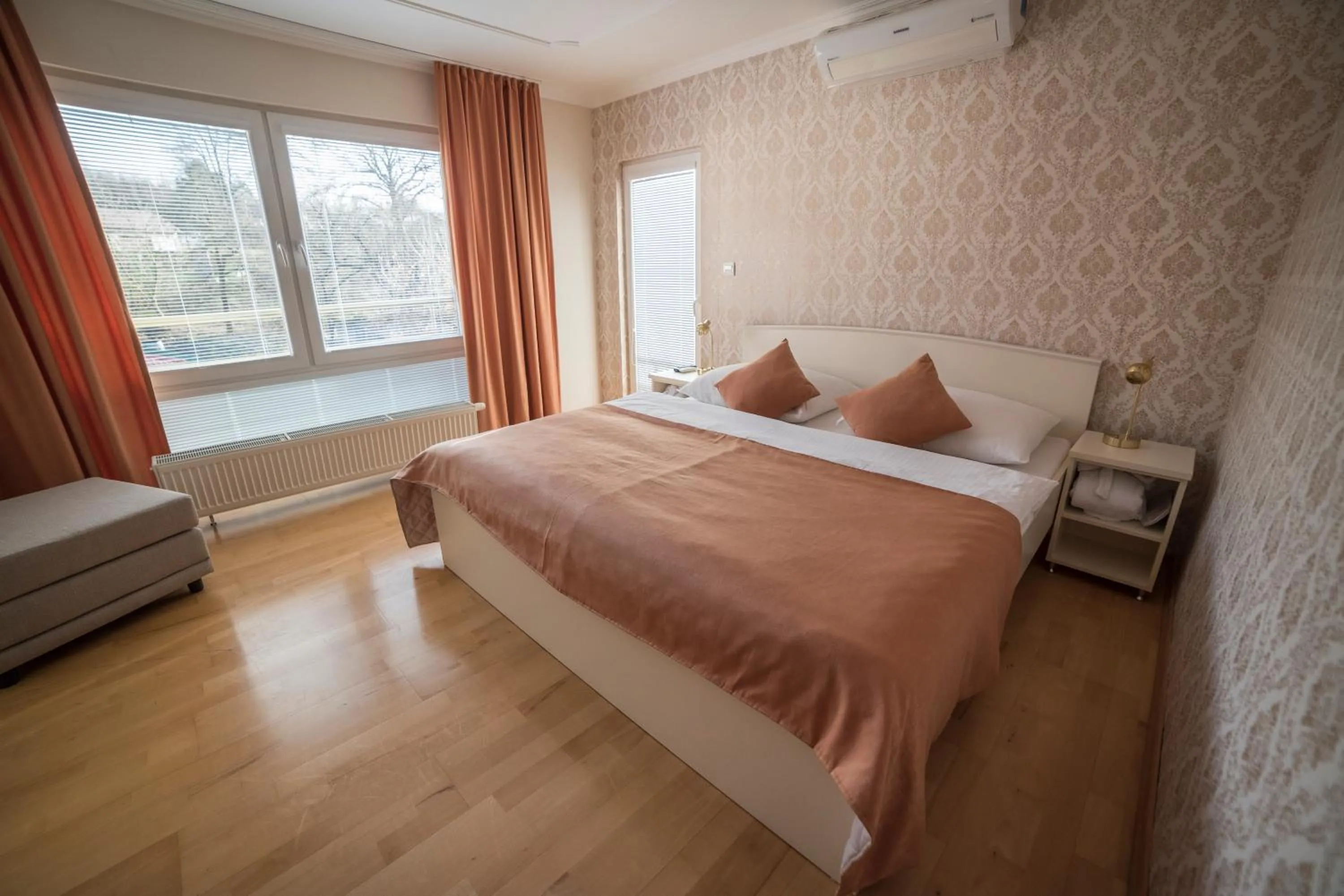 Bedroom, Bed in Hotel Alfa