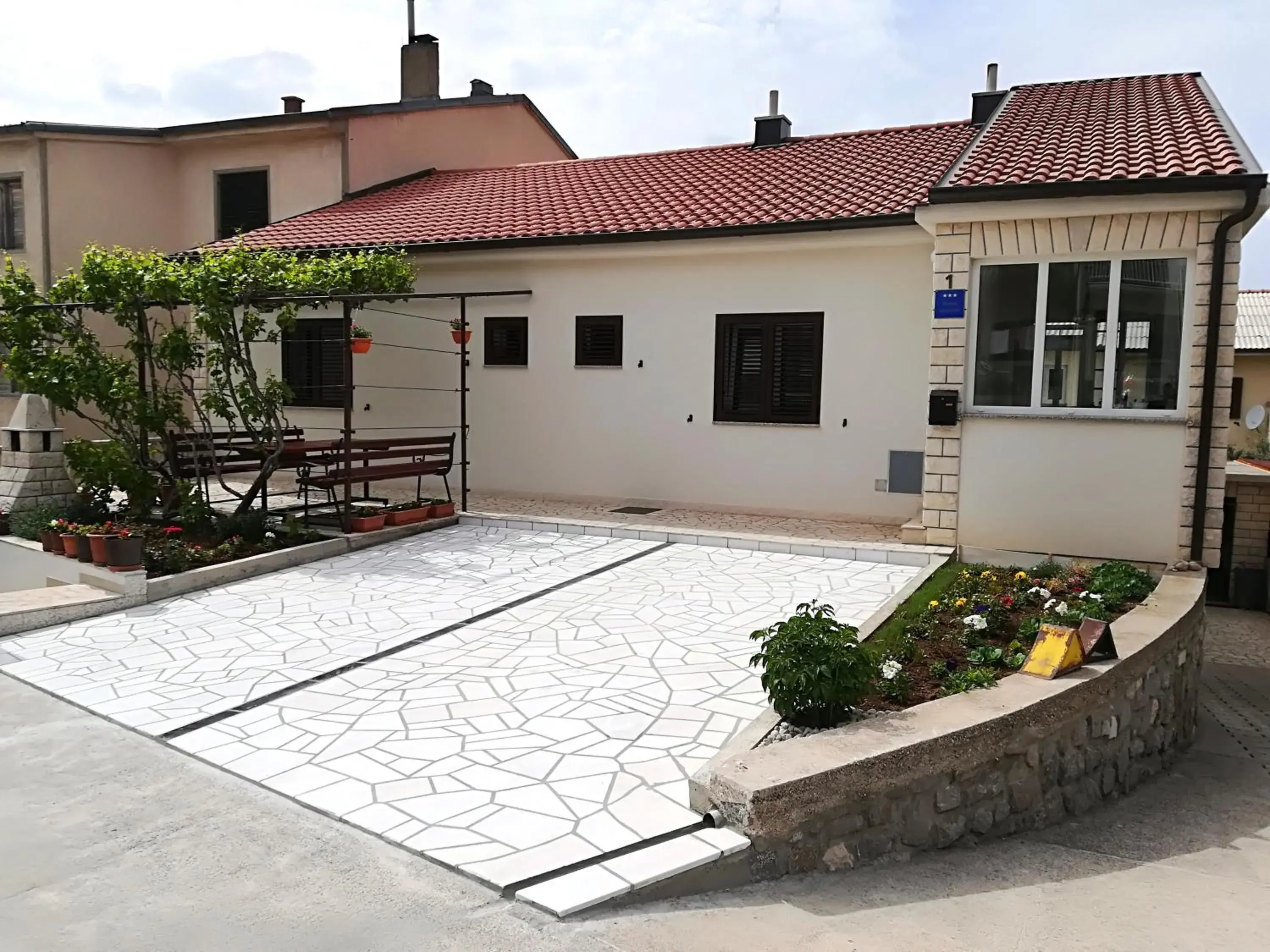 Apartment and Rooms Markovic Apartment and Rooms Markovic