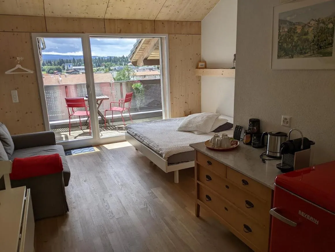 Photo of the whole room, Bed in Gîte Chez Toinette