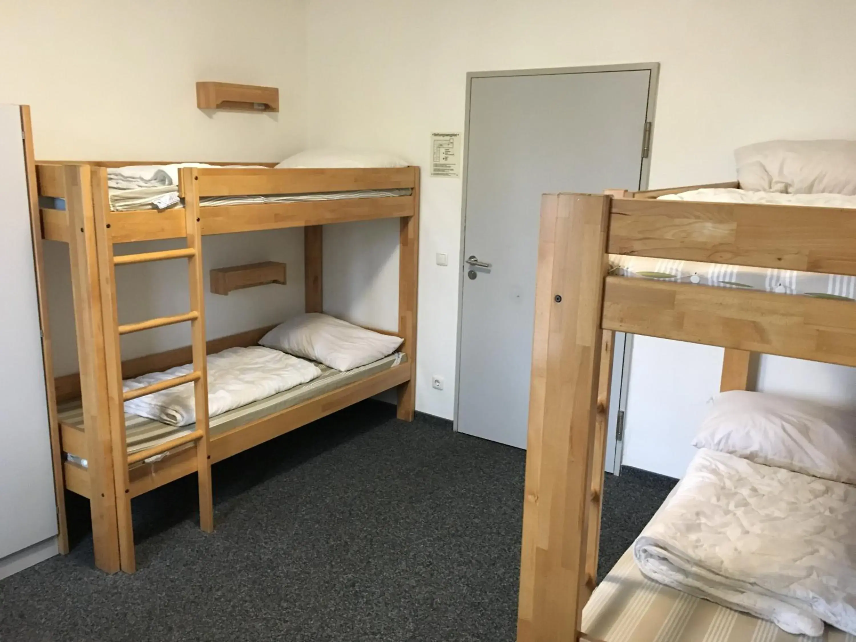 Quadruple Room with Shared Bathroom in Jugendherberge Aachen - Membership required Quadruple Room with Shared Bathroom in Jugendherberge Aachen - Membership required