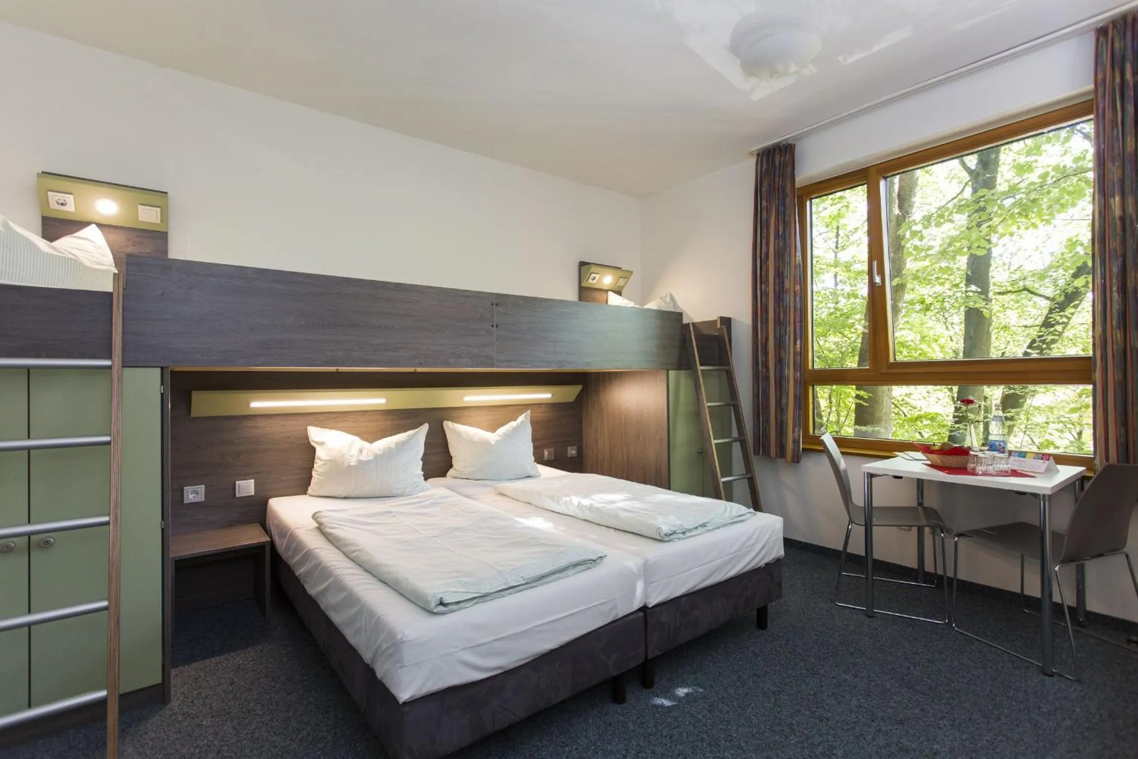 Photo of the whole room, Bed in Jugendherberge Aachen - Membership required