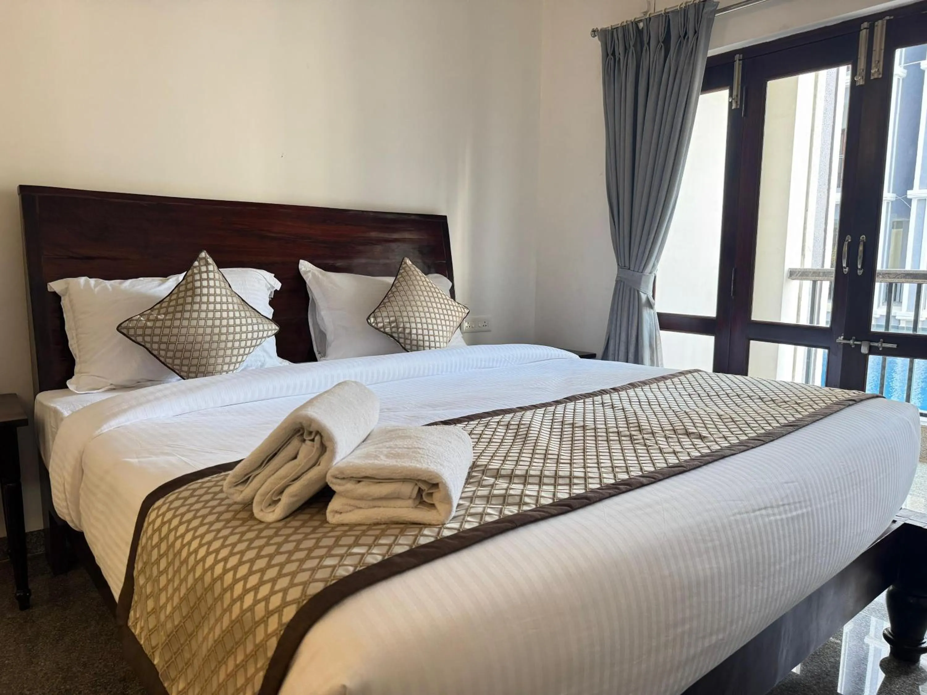 Bed in Deep International