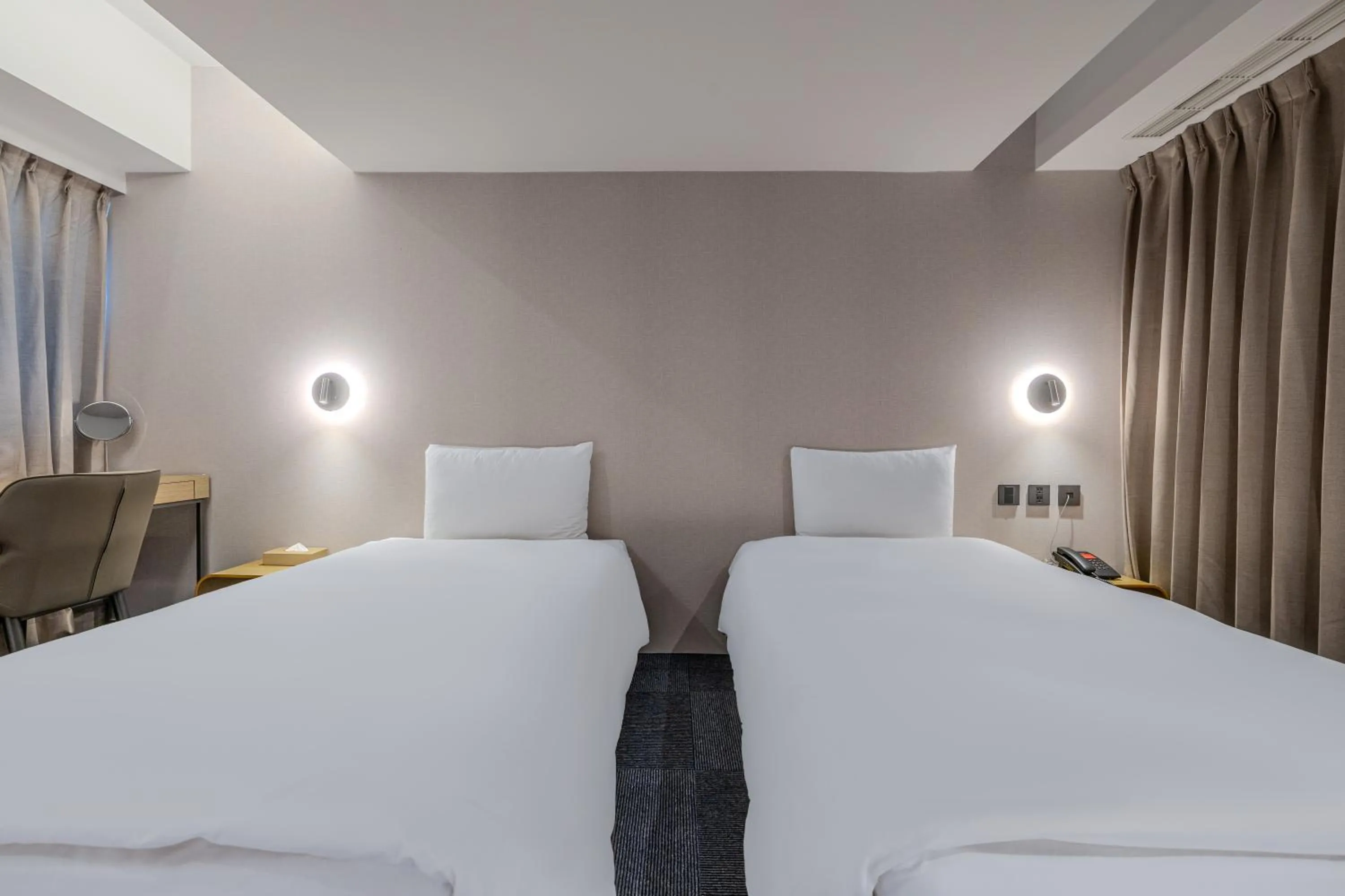 Standard Twin Room in Retro Taichung