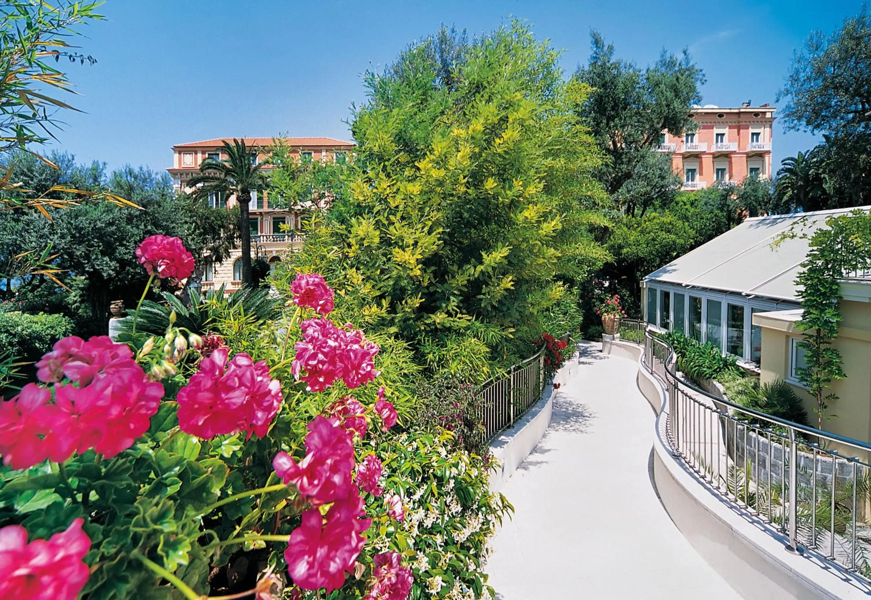 Day in Grand Hotel Excelsior Vittoria