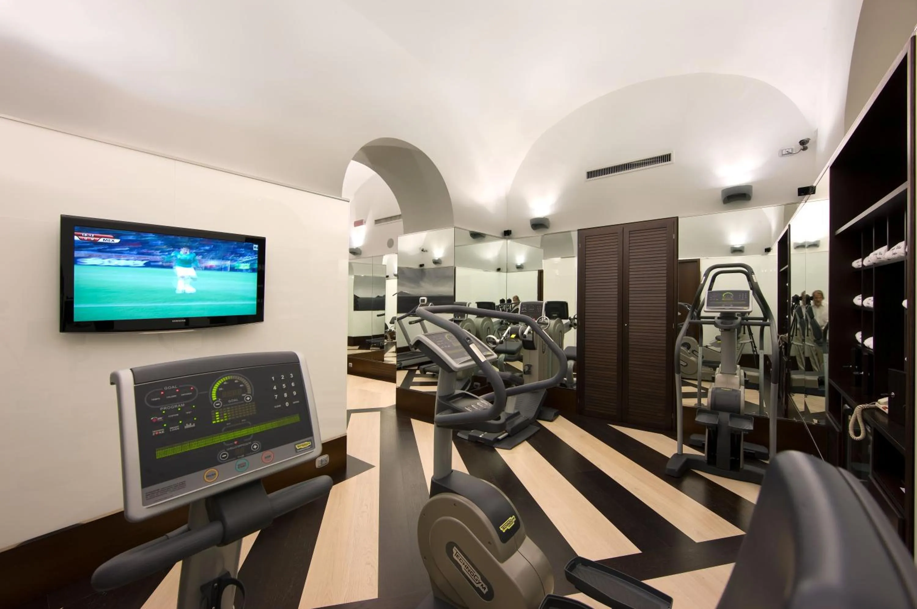 Fitness centre/facilities in Grand Hotel Excelsior Vittoria