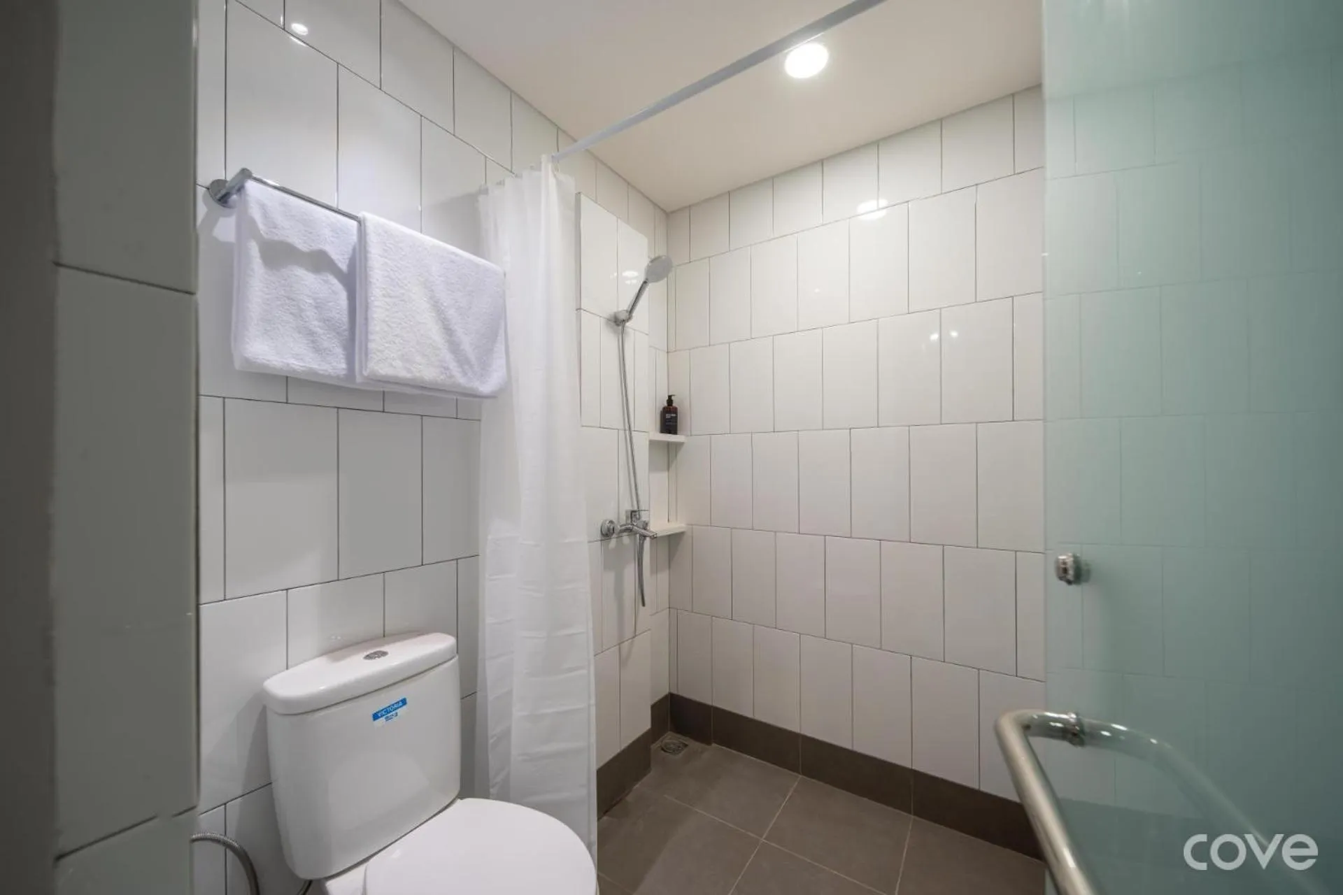 Bathroom in Cove Vaia