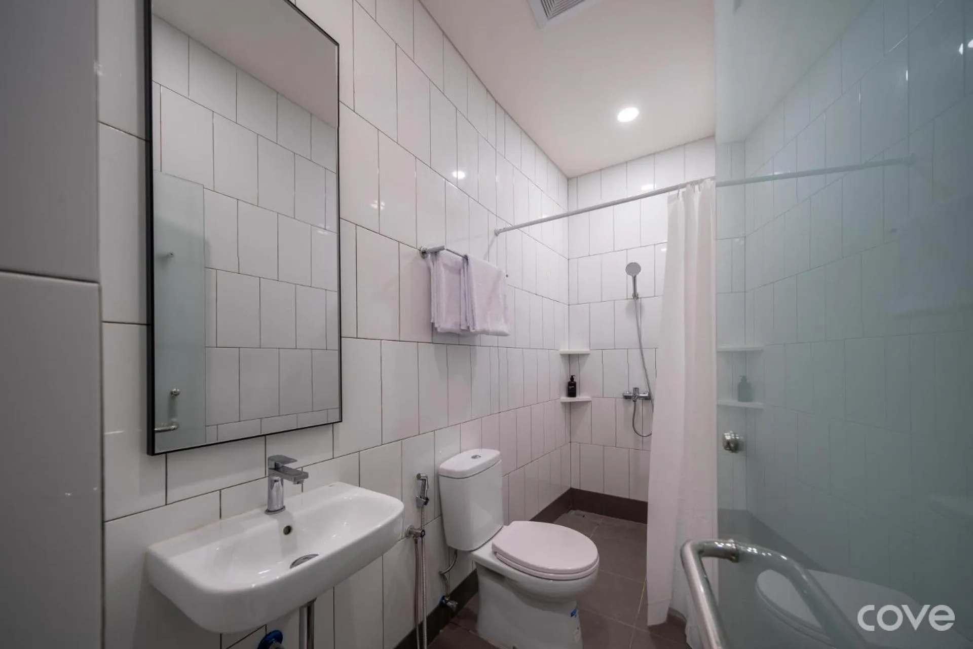 Bathroom in Cove Vaia