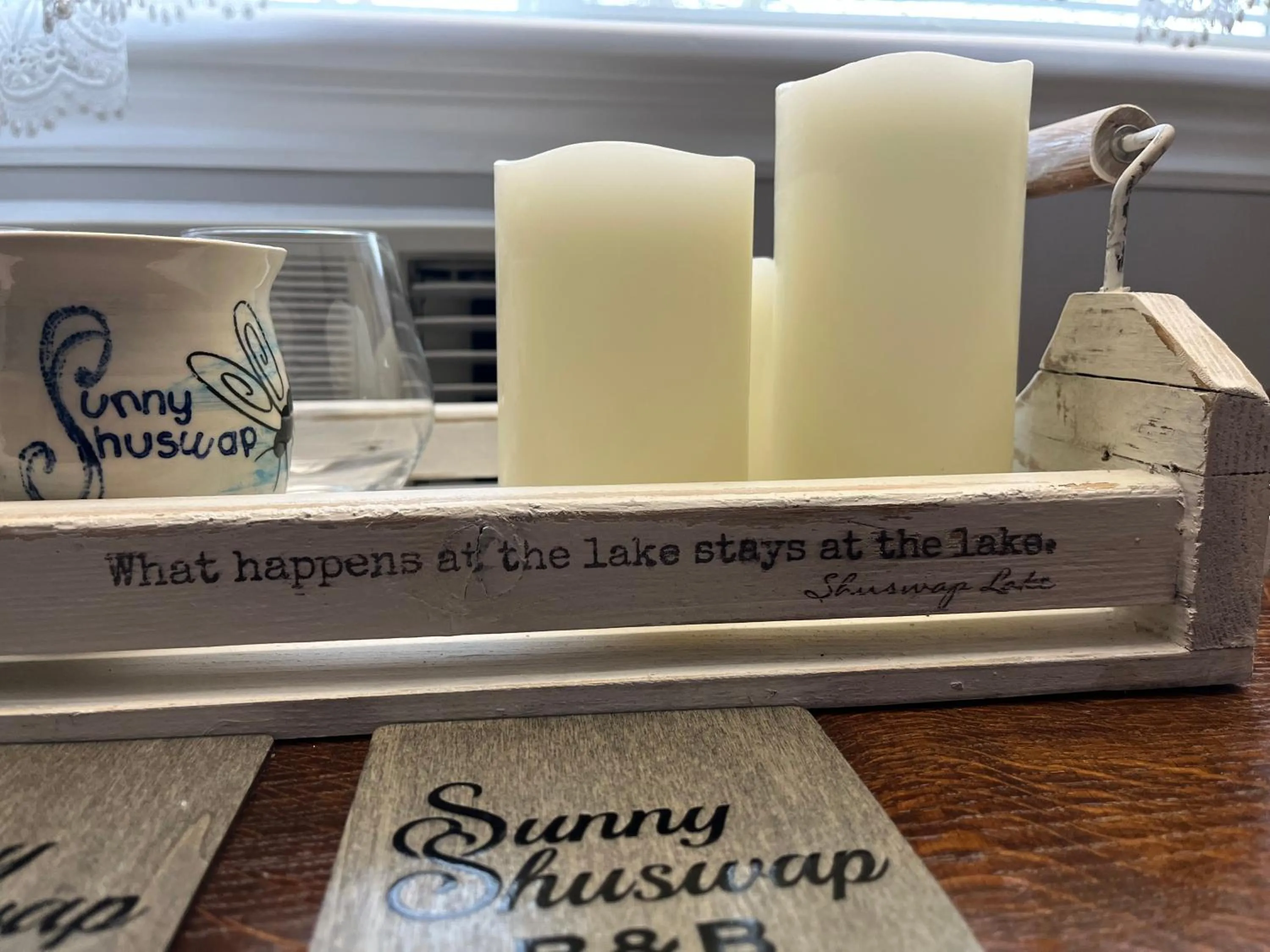 Text overlay in Sunny Shuswap B&B