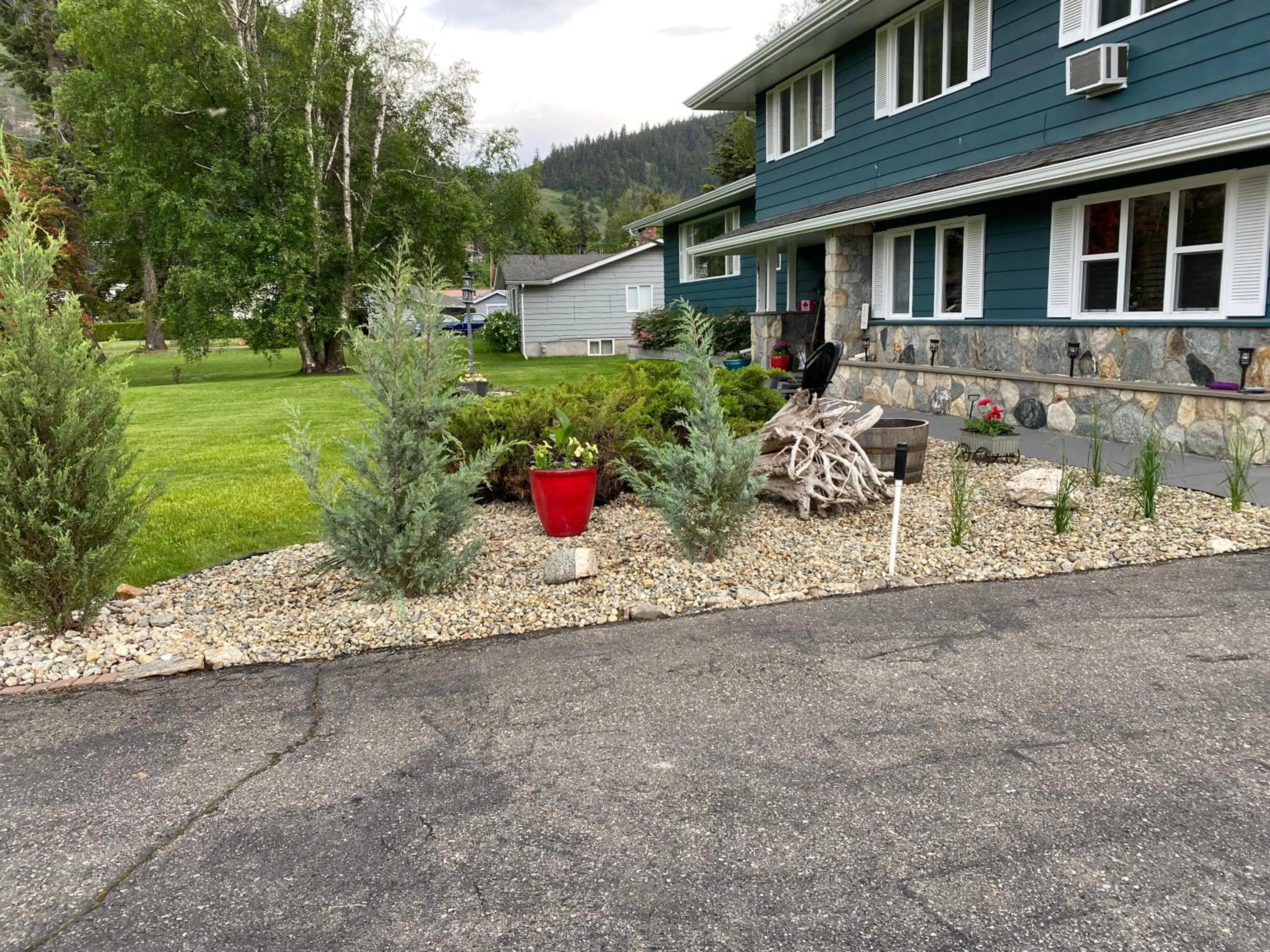 Property building in Sunny Shuswap B&B