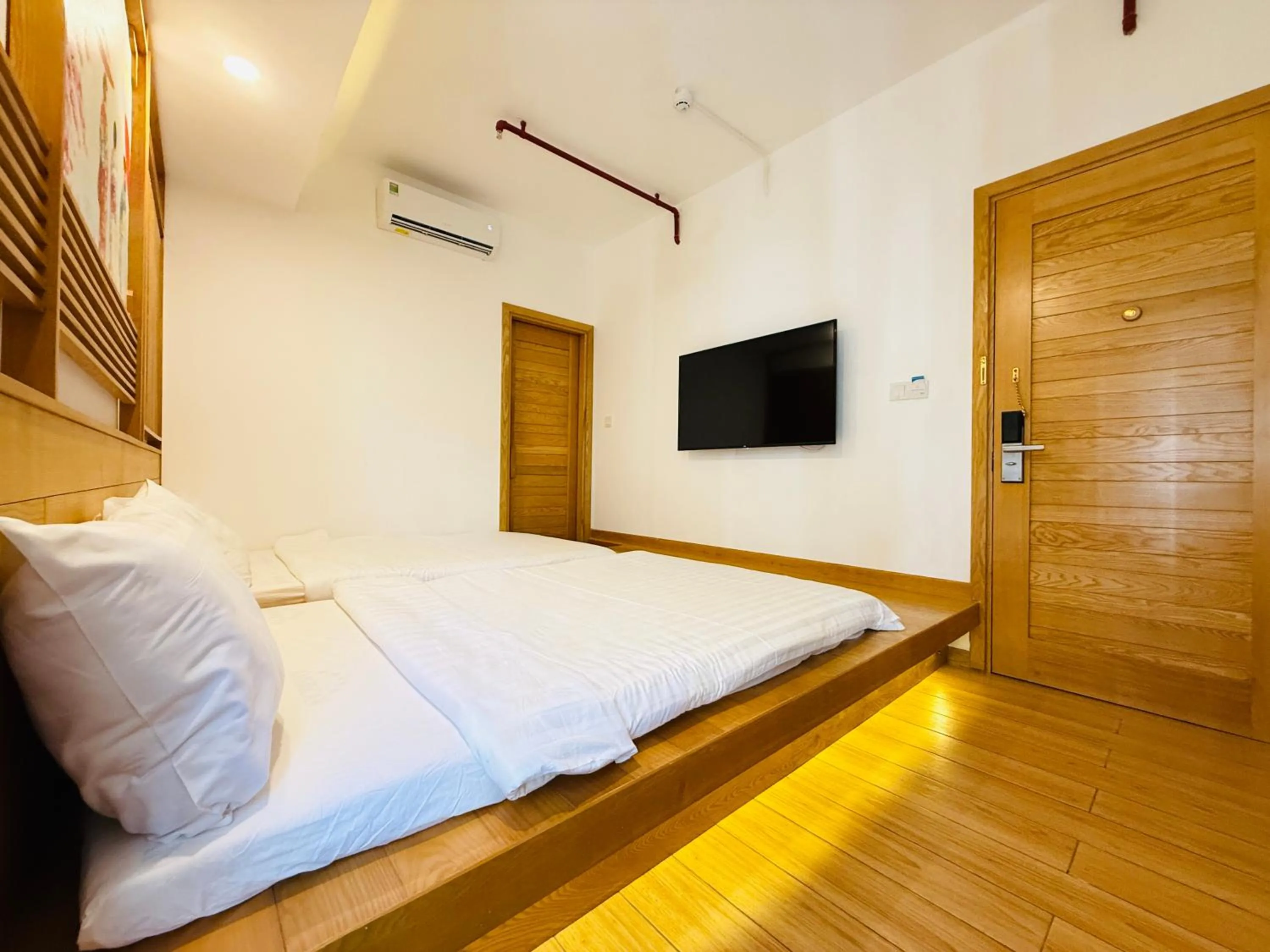 Communal lounge/ TV room in Fuji Boutique Hotel Nha Trang